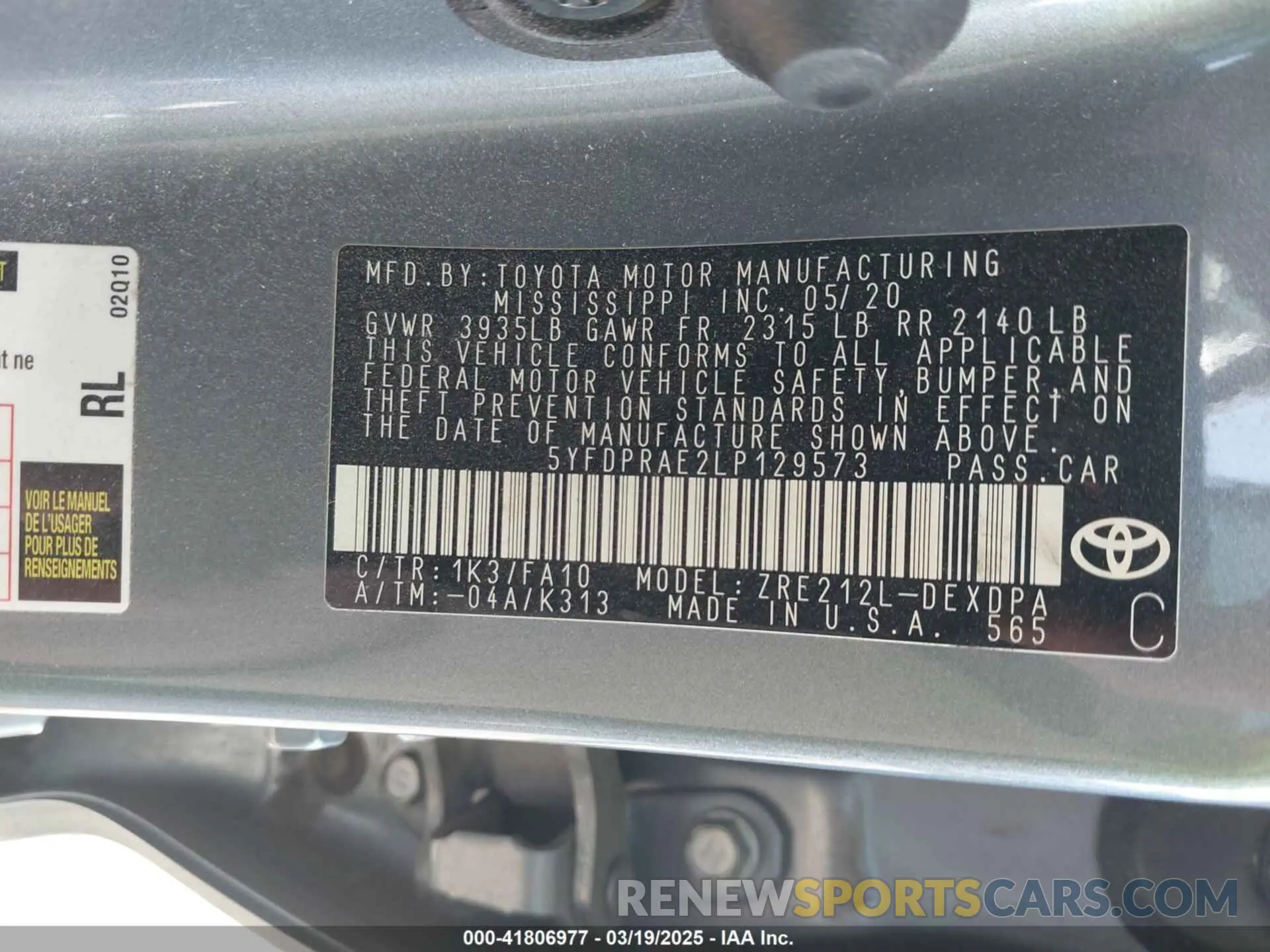 9 Photograph of a damaged car 5YFDPRAE2LP129573 TOYOTA COROLLA 2020