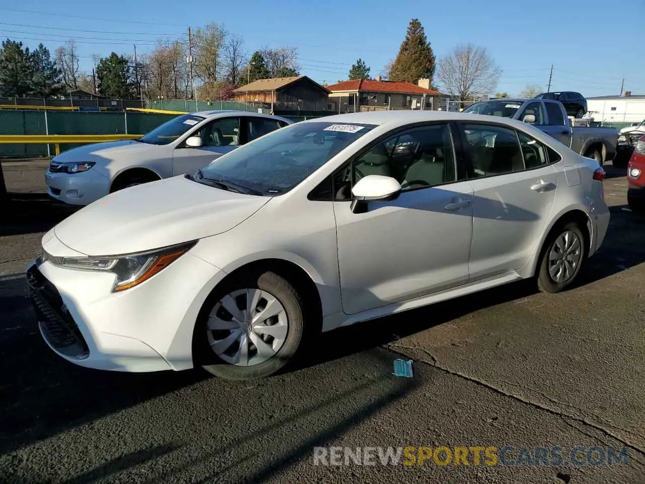 1 Photograph of a damaged car 5YFDPRAE3LP008647 TOYOTA COROLLA 2020