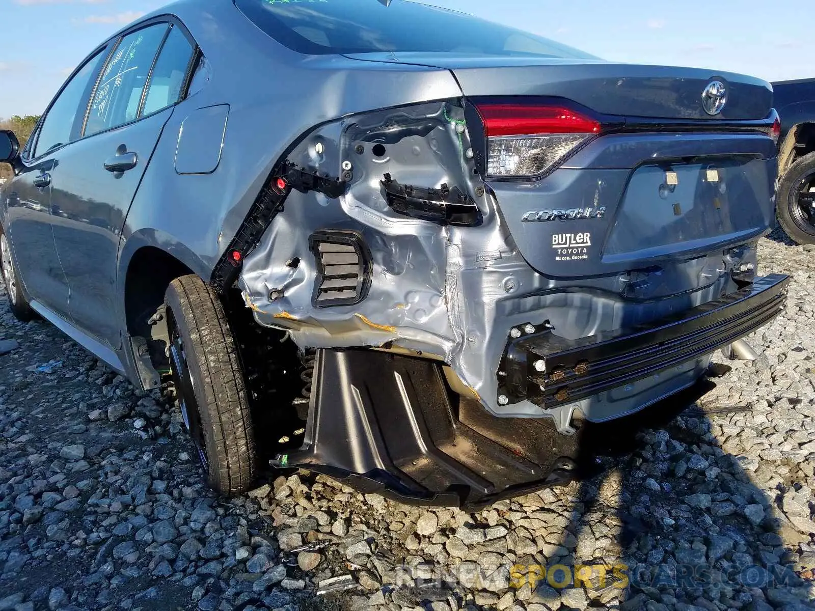 9 Photograph of a damaged car 5YFDPRAE3LP035489 TOYOTA COROLLA 2020