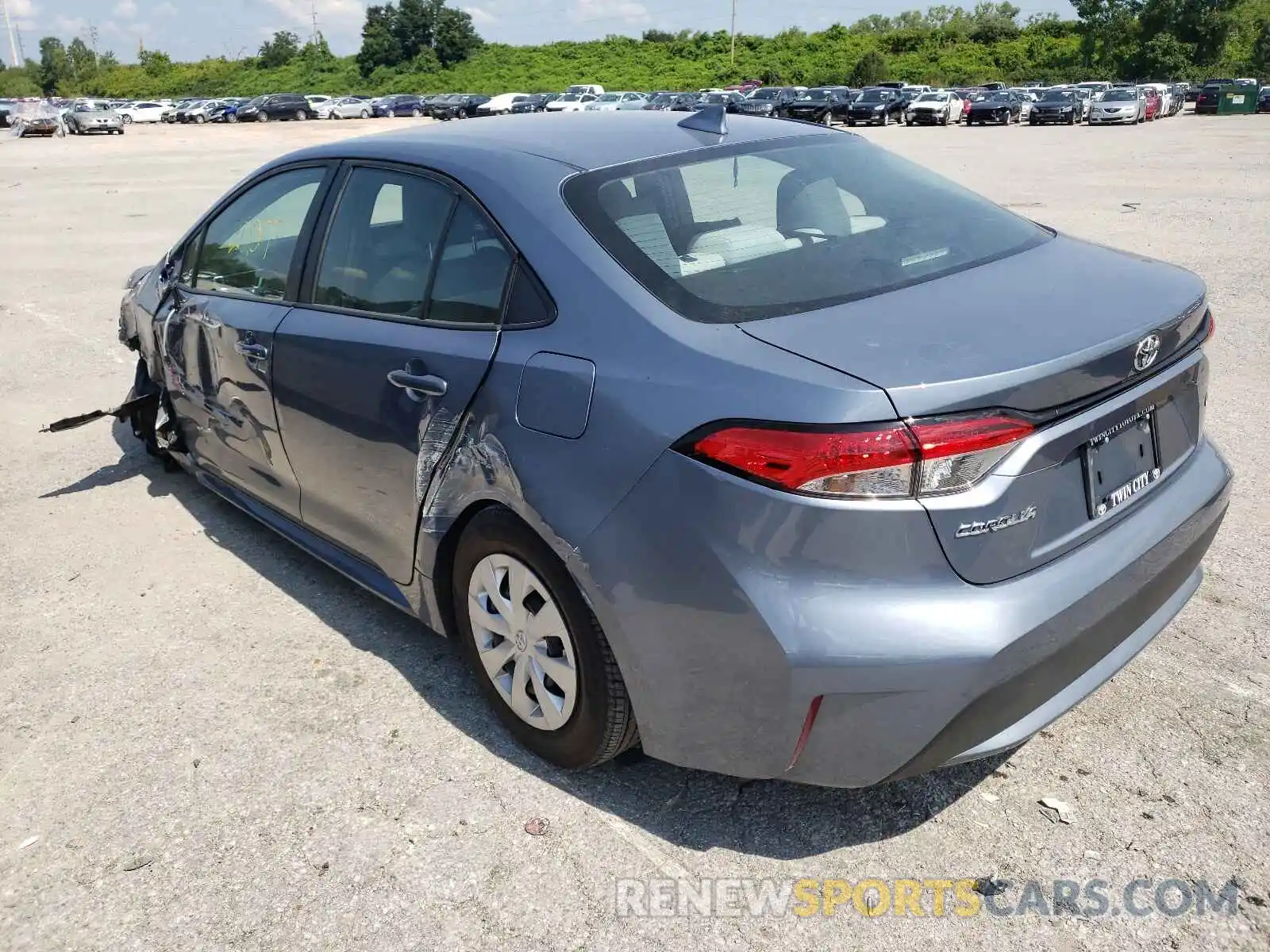 3 Photograph of a damaged car 5YFDPRAE3LP061493 TOYOTA COROLLA 2020