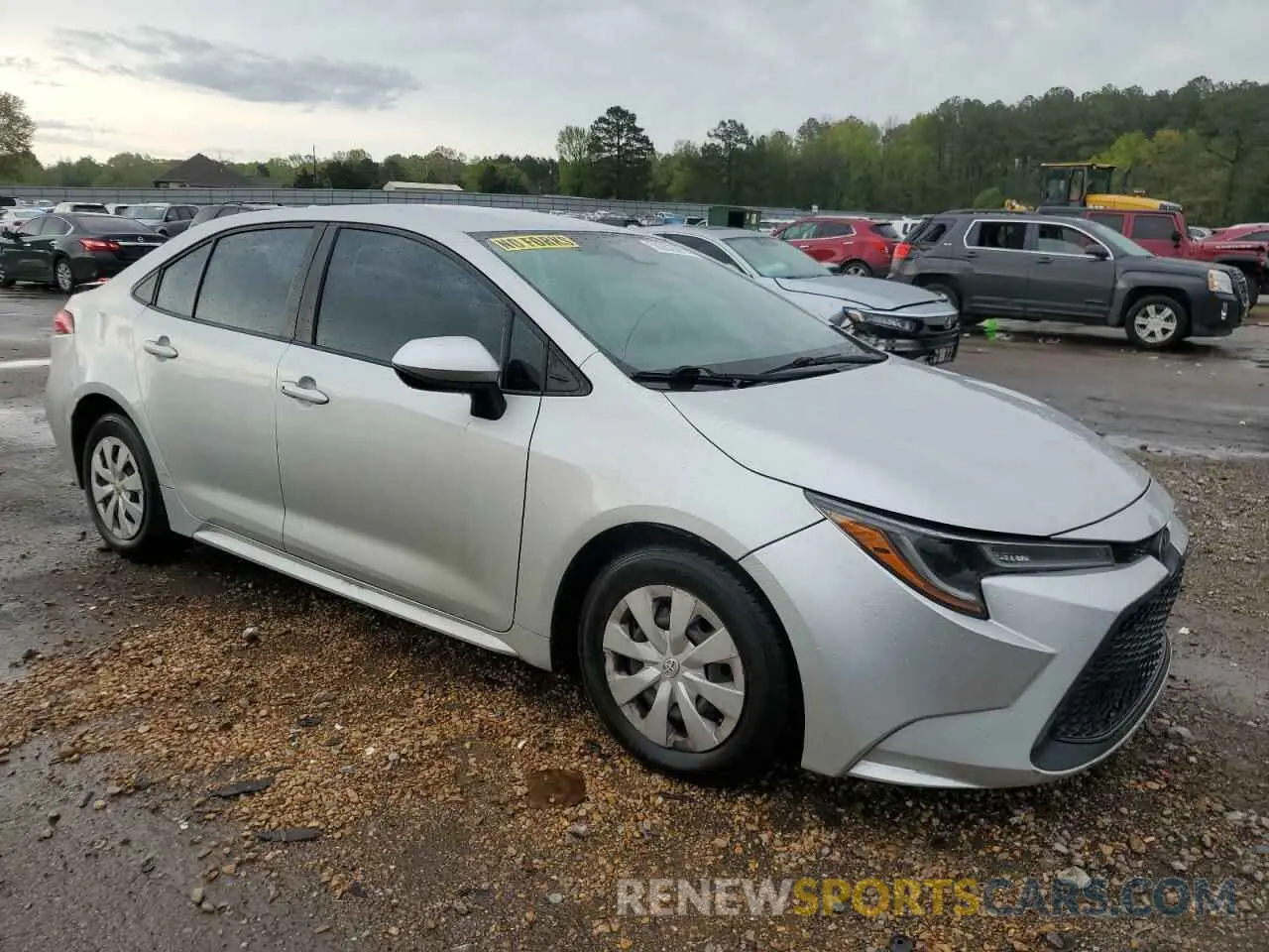 4 Photograph of a damaged car 5YFDPRAE3LP074230 TOYOTA COROLLA 2020