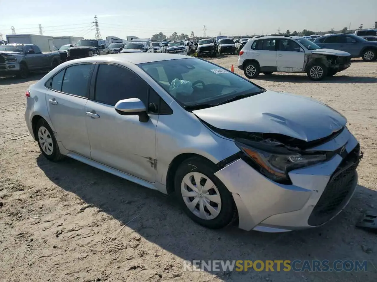 4 Photograph of a damaged car 5YFDPRAE3LP106528 TOYOTA COROLLA 2020