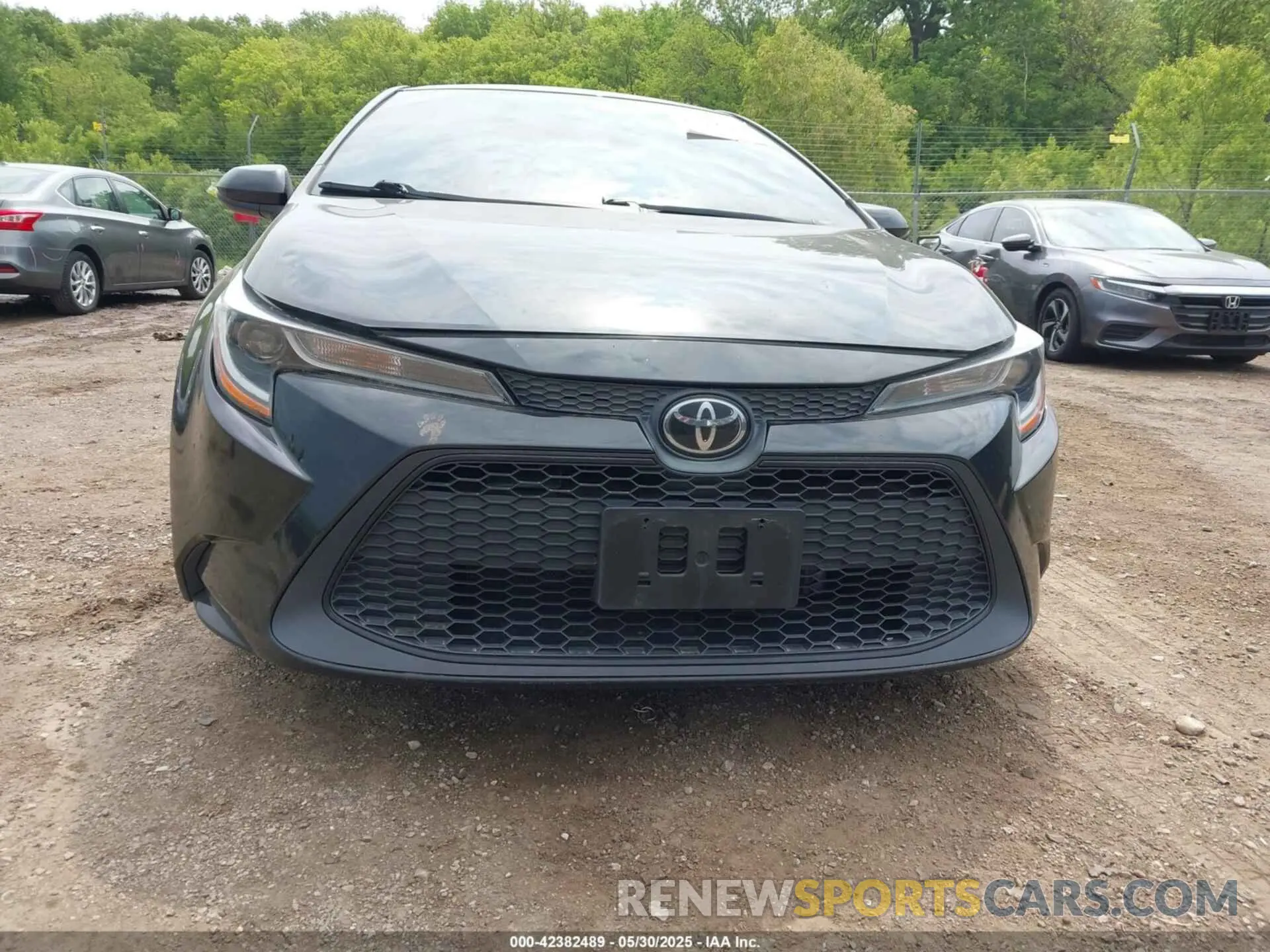 12 Photograph of a damaged car 5YFDPRAE4LP045559 TOYOTA COROLLA 2020