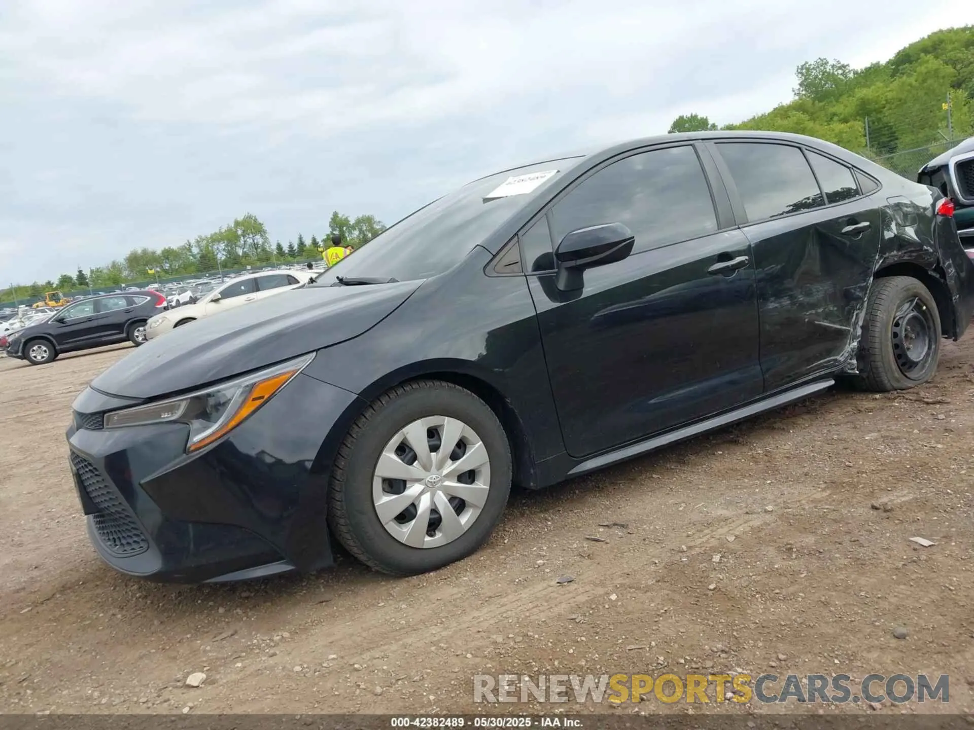 2 Photograph of a damaged car 5YFDPRAE4LP045559 TOYOTA COROLLA 2020