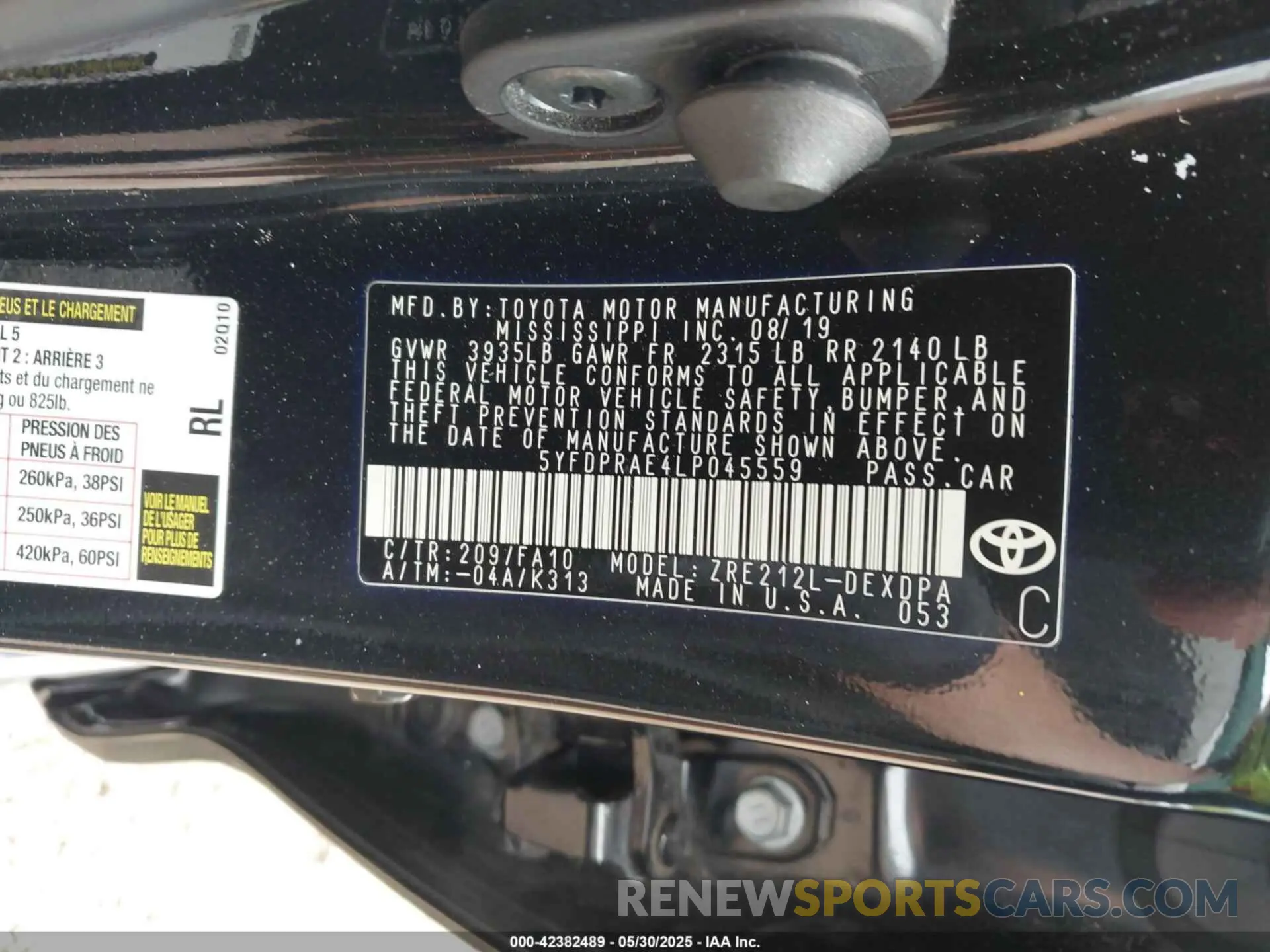 9 Photograph of a damaged car 5YFDPRAE4LP045559 TOYOTA COROLLA 2020