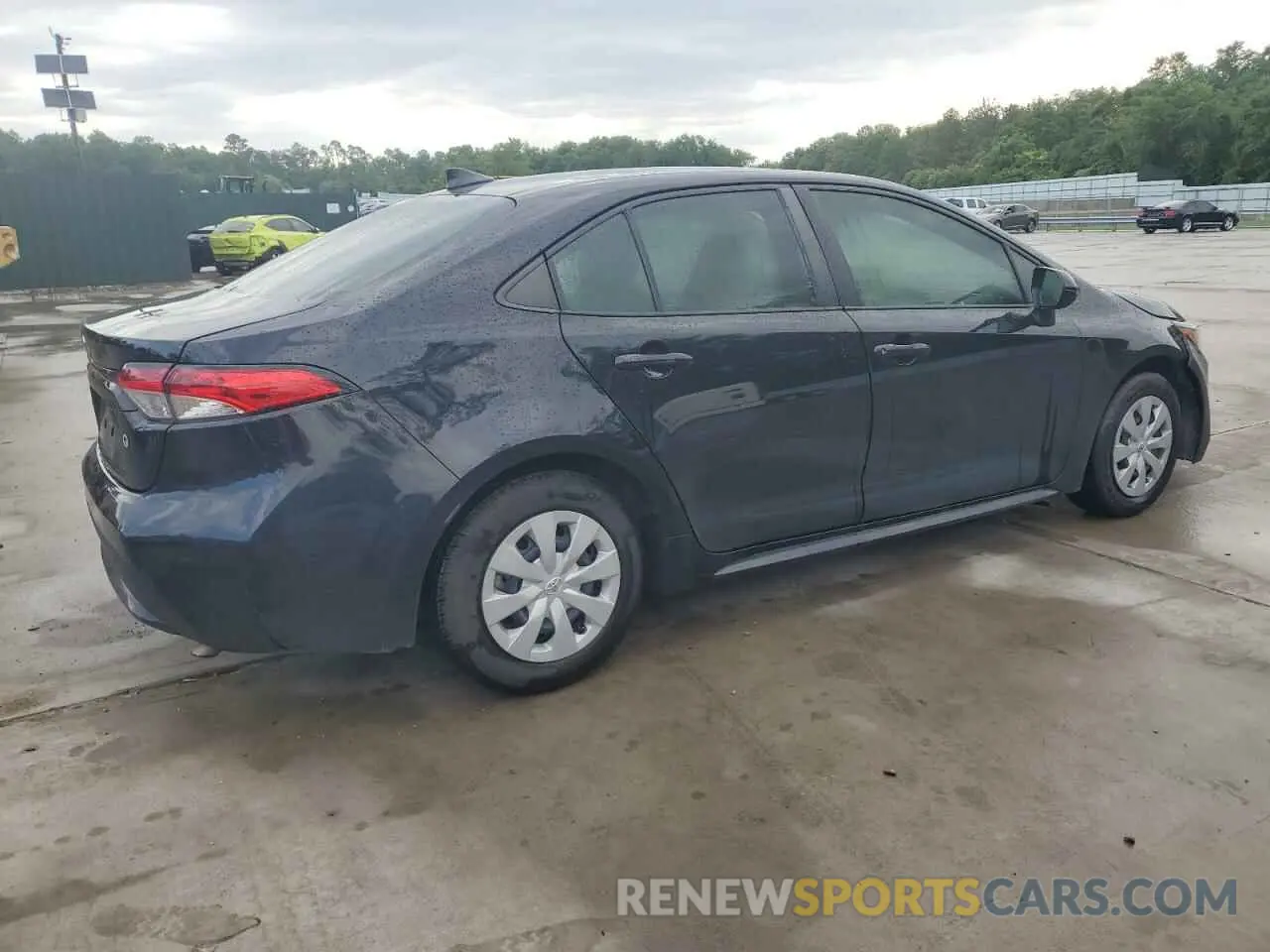 3 Photograph of a damaged car 5YFDPRAE5LP123072 TOYOTA COROLLA 2020