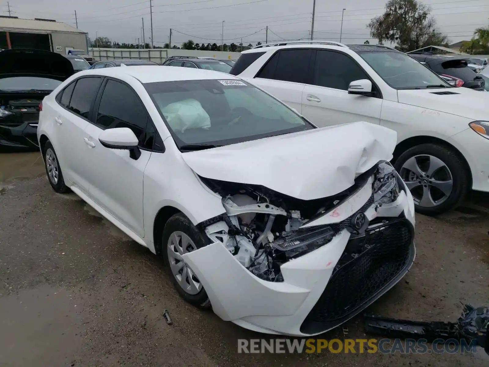 1 Photograph of a damaged car 5YFDPRAE5LP123122 TOYOTA COROLLA 2020