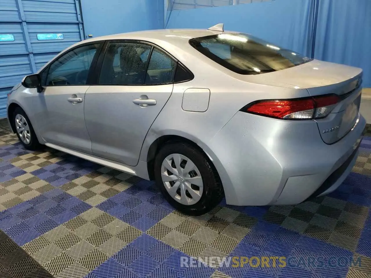 2 Photograph of a damaged car 5YFDPRAE6LP116471 TOYOTA COROLLA 2020