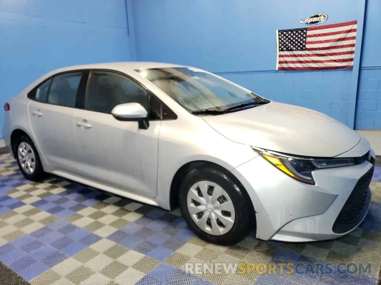 4 Photograph of a damaged car 5YFDPRAE6LP116471 TOYOTA COROLLA 2020