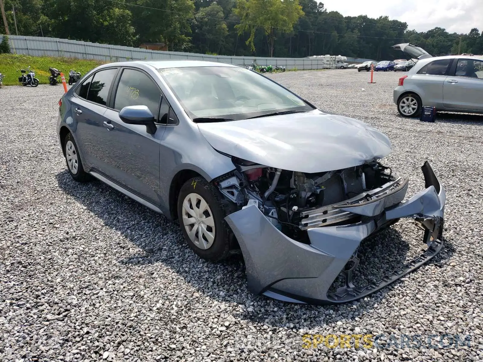 1 Photograph of a damaged car 5YFDPRAE6LP125722 TOYOTA COROLLA 2020