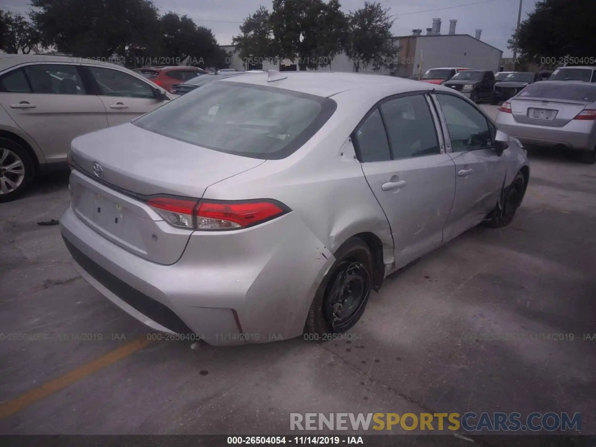 4 Photograph of a damaged car 5YFDPRAE7LP018940 TOYOTA COROLLA 2020