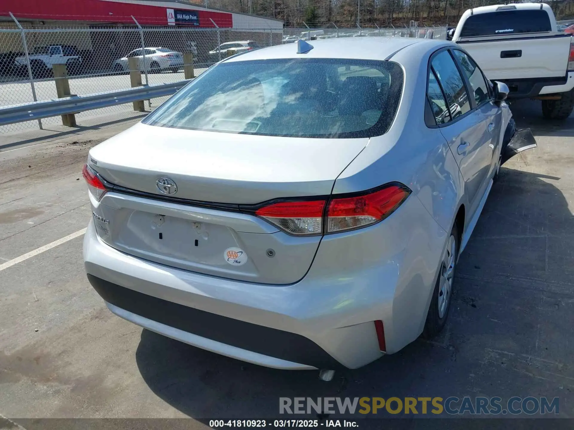 16 Photograph of a damaged car 5YFDPRAE7LP020655 TOYOTA COROLLA 2020