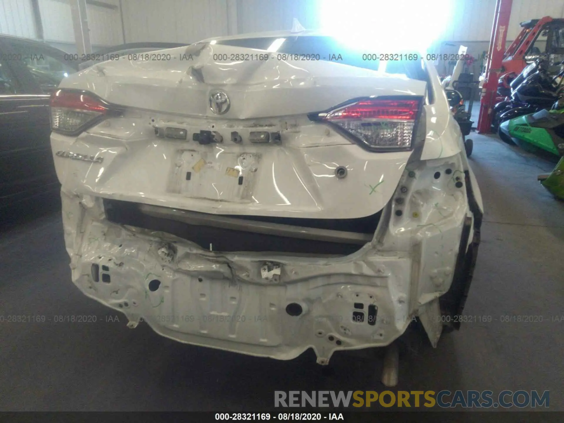6 Photograph of a damaged car 5YFDPRAE7LP026357 TOYOTA COROLLA 2020