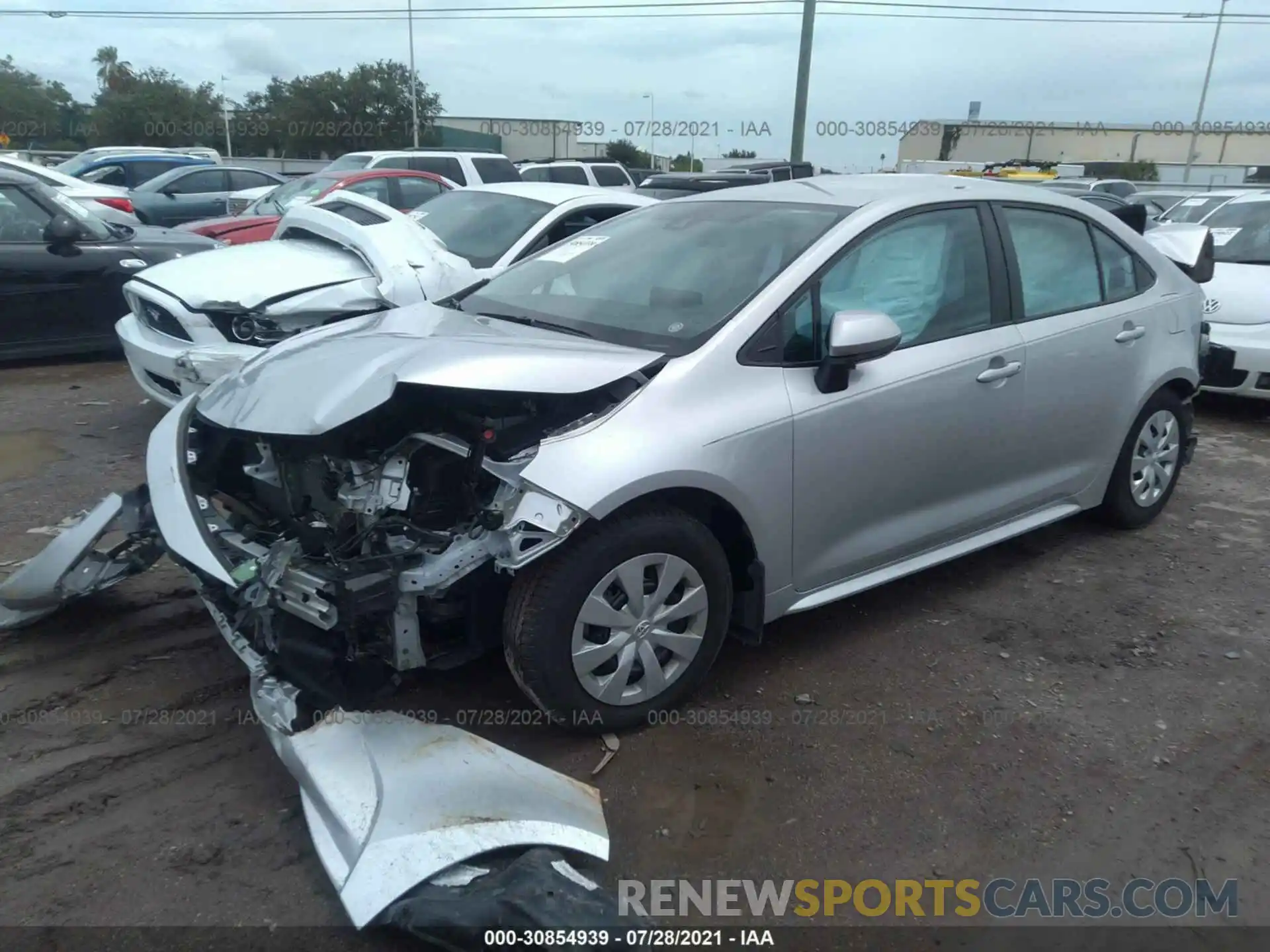 2 Photograph of a damaged car 5YFDPRAE7LP042722 TOYOTA COROLLA 2020