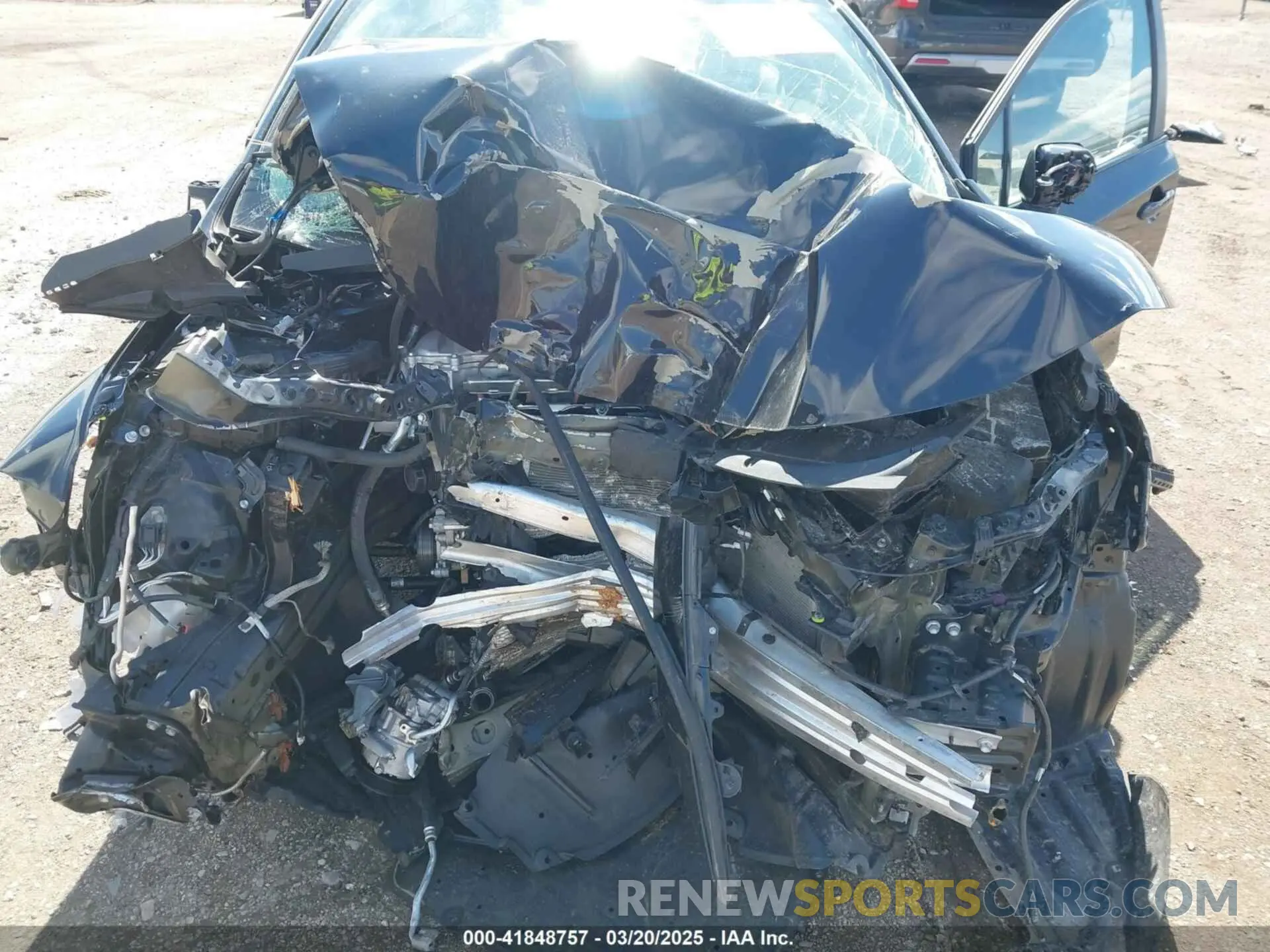 10 Photograph of a damaged car 5YFDPRAE9LP047985 TOYOTA COROLLA 2020
