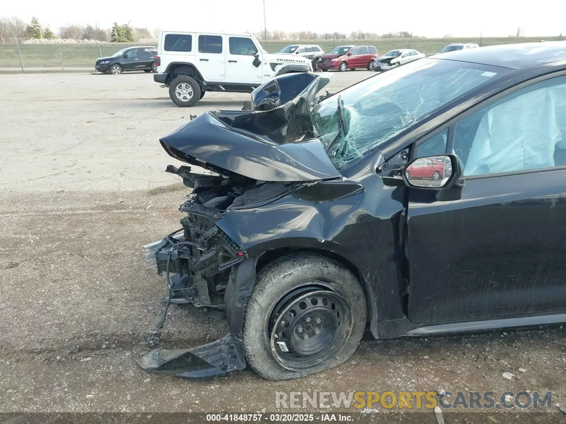 6 Photograph of a damaged car 5YFDPRAE9LP047985 TOYOTA COROLLA 2020