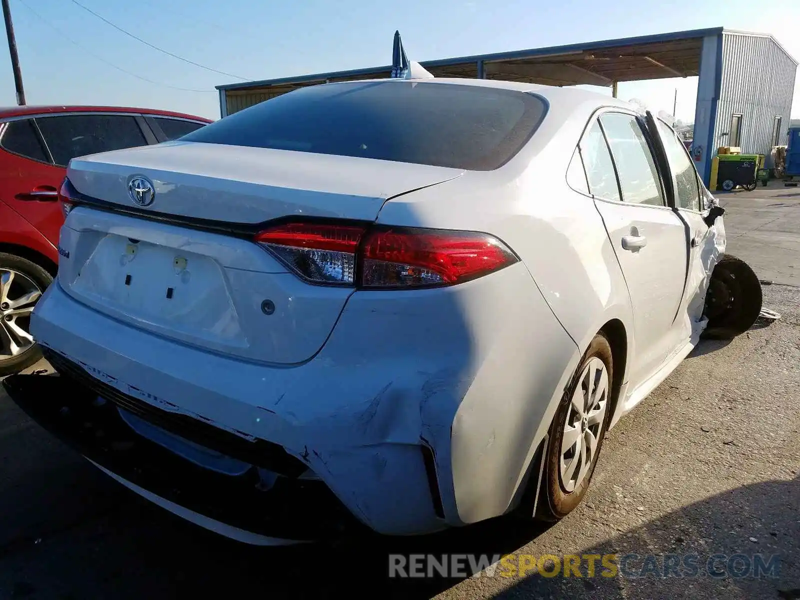 4 Photograph of a damaged car 5YFDPRAEXLP047302 TOYOTA COROLLA 2020