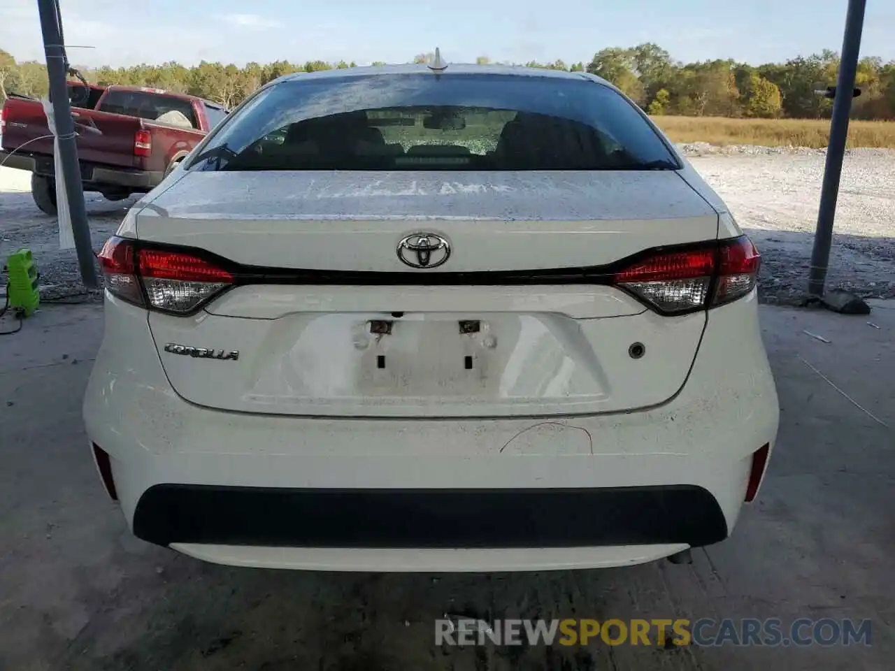 6 Photograph of a damaged car 5YFDPRAEXLP141003 TOYOTA COROLLA 2020