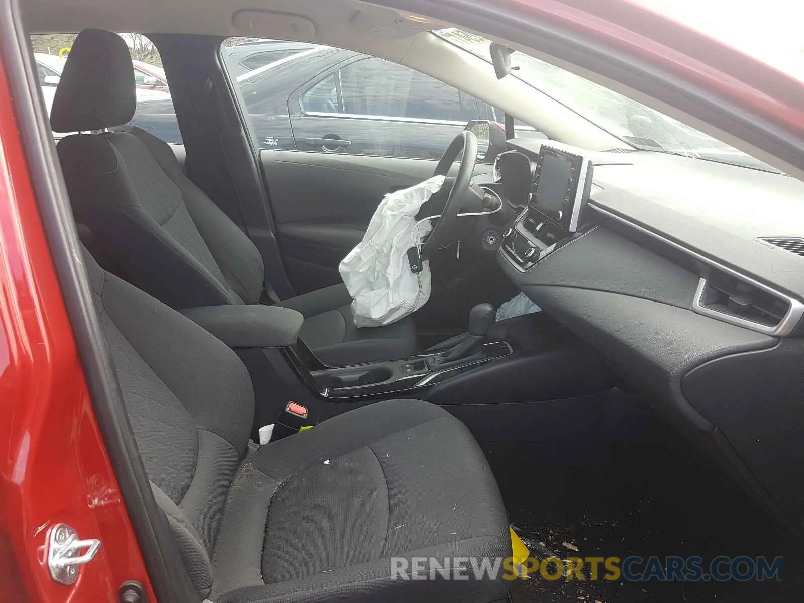 5 Photograph of a damaged car 5YFEPRAE0LP005287 TOYOTA COROLLA 2020