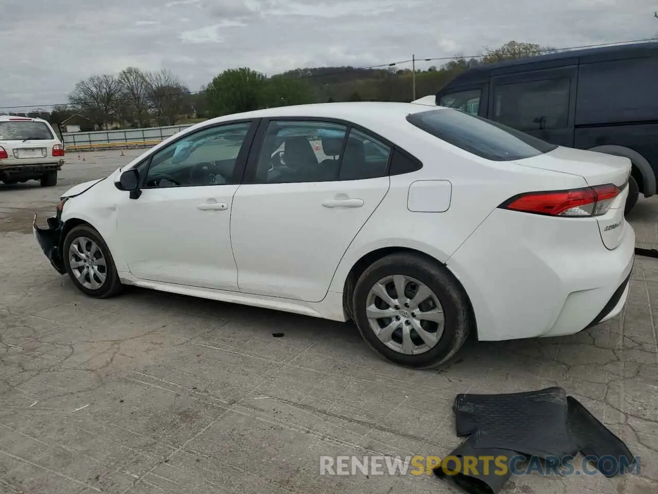 2 Photograph of a damaged car 5YFEPRAE0LP006231 TOYOTA COROLLA 2020