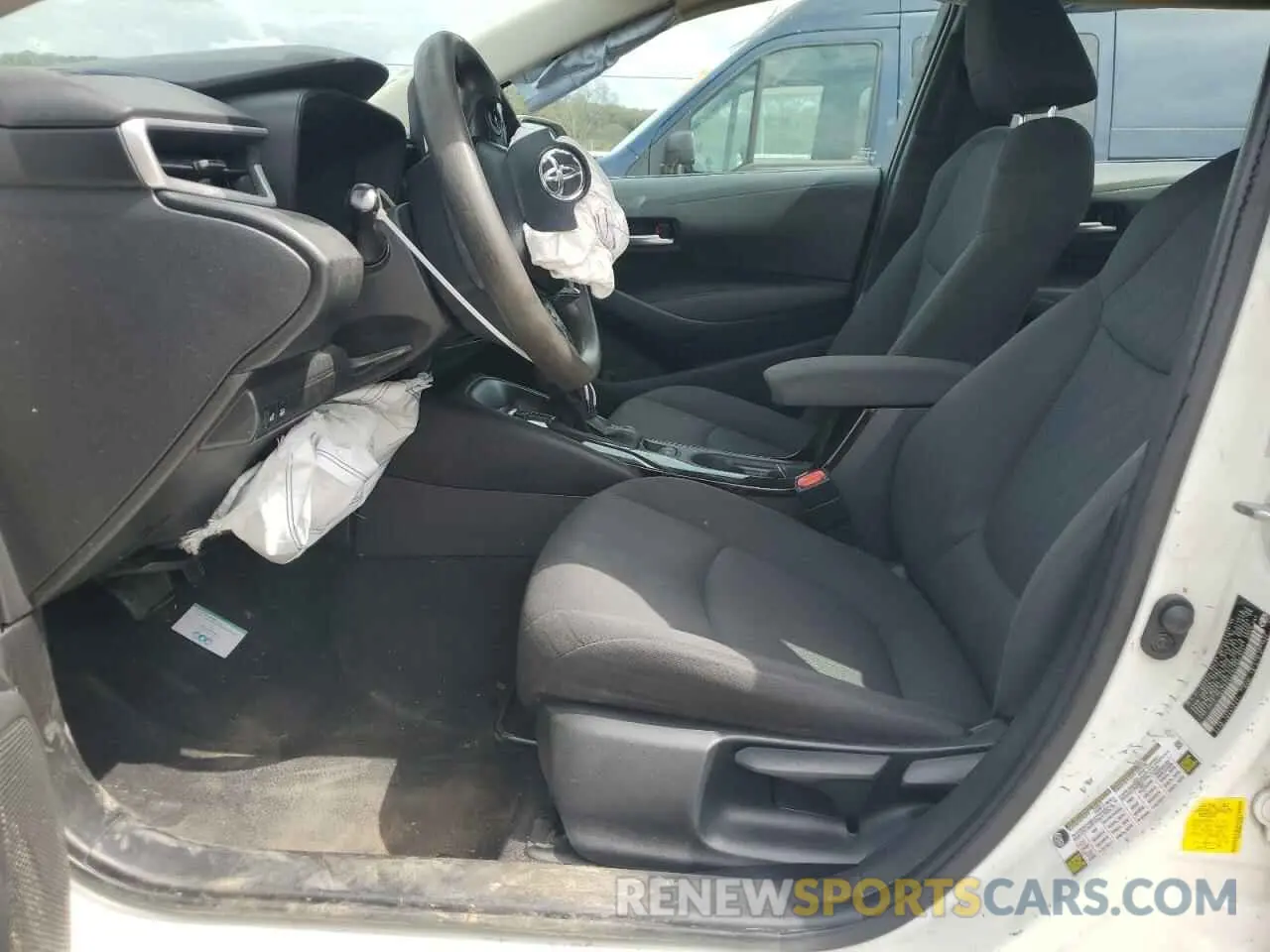 7 Photograph of a damaged car 5YFEPRAE0LP006231 TOYOTA COROLLA 2020