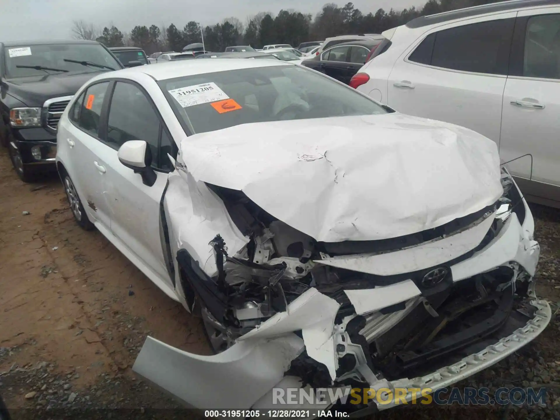 1 Photograph of a damaged car 5YFEPRAE0LP011932 TOYOTA COROLLA 2020