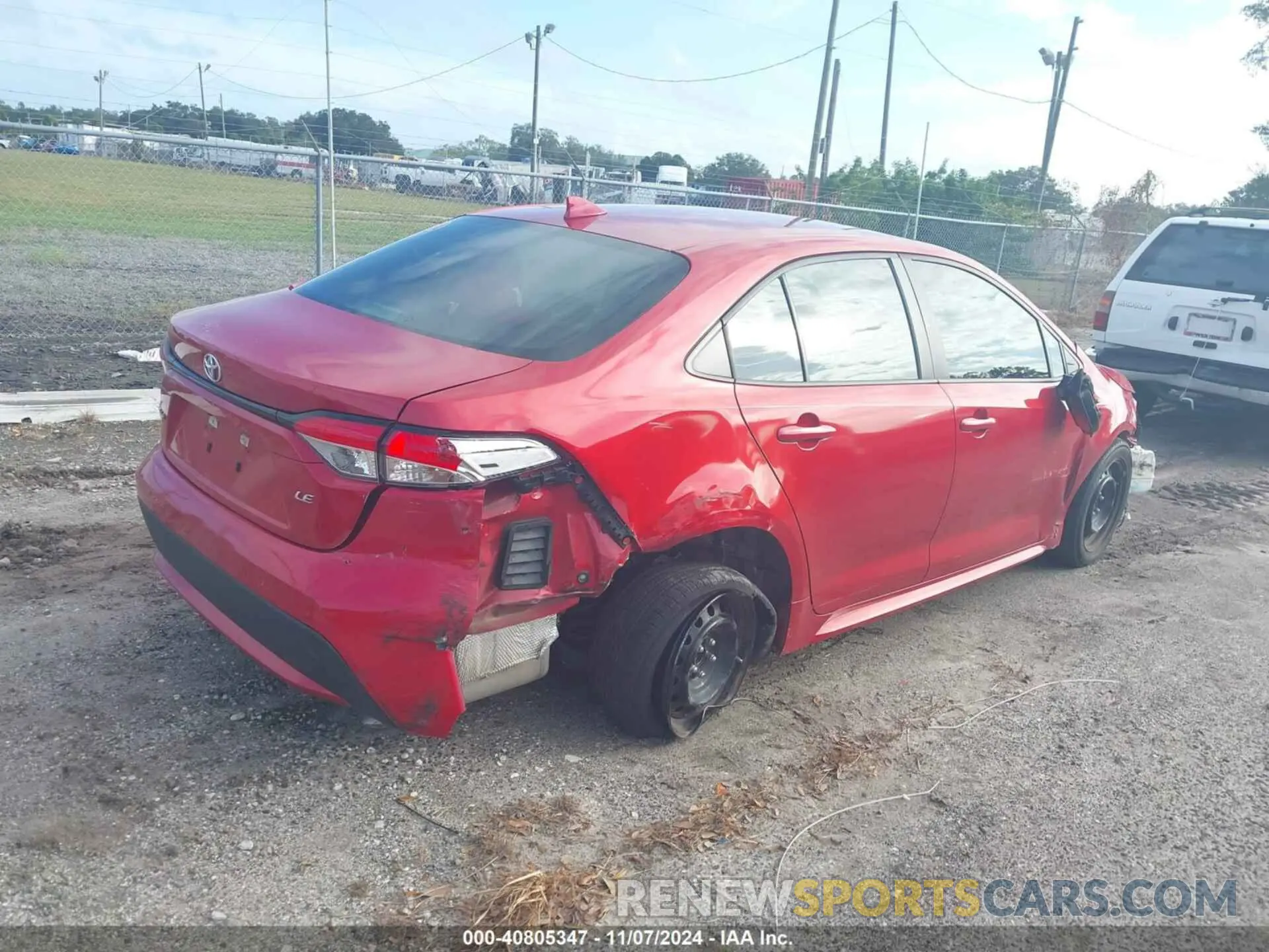 4 Photograph of a damaged car 5YFEPRAE0LP028682 TOYOTA COROLLA 2020