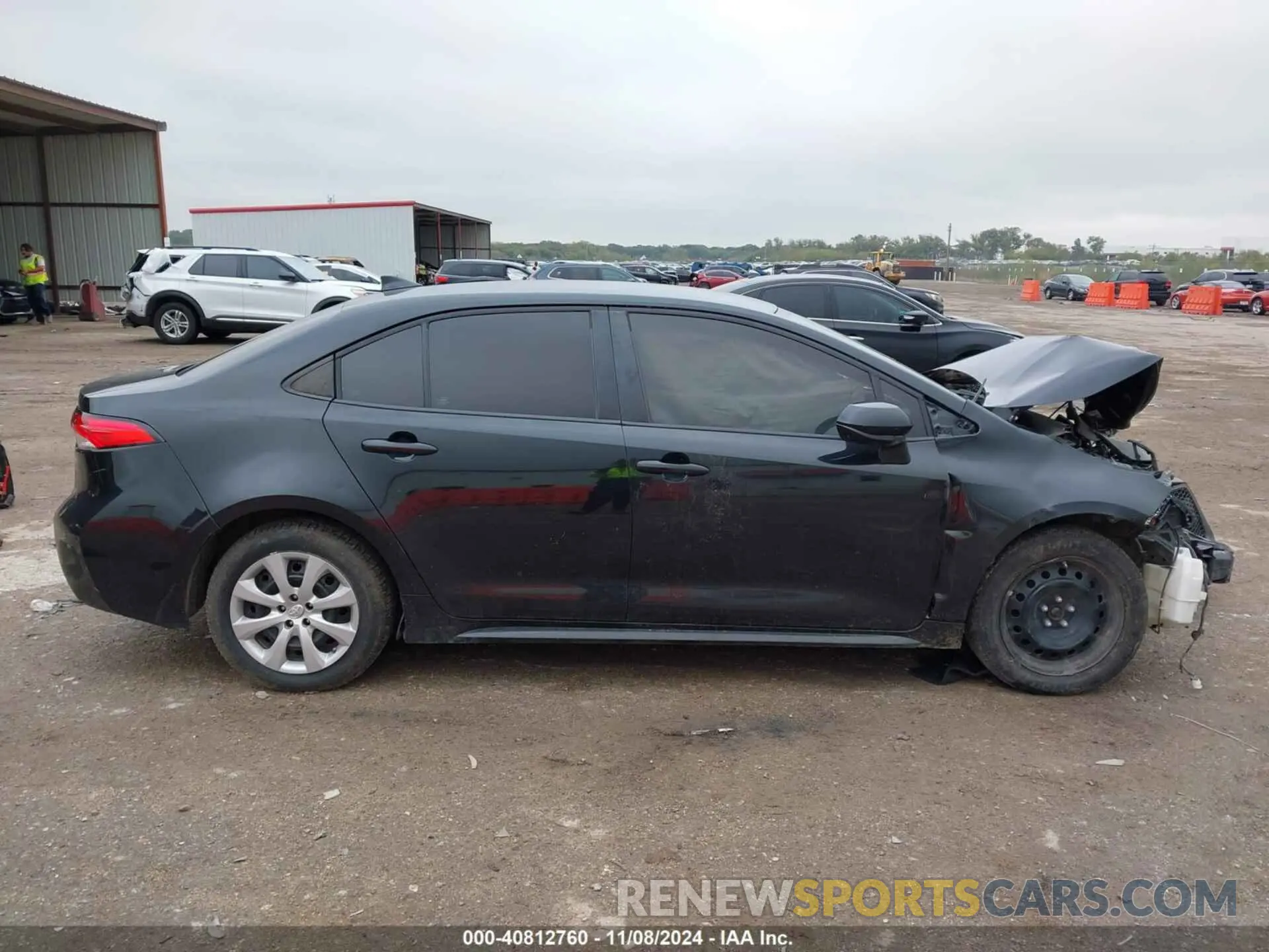 13 Photograph of a damaged car 5YFEPRAE0LP039830 TOYOTA COROLLA 2020