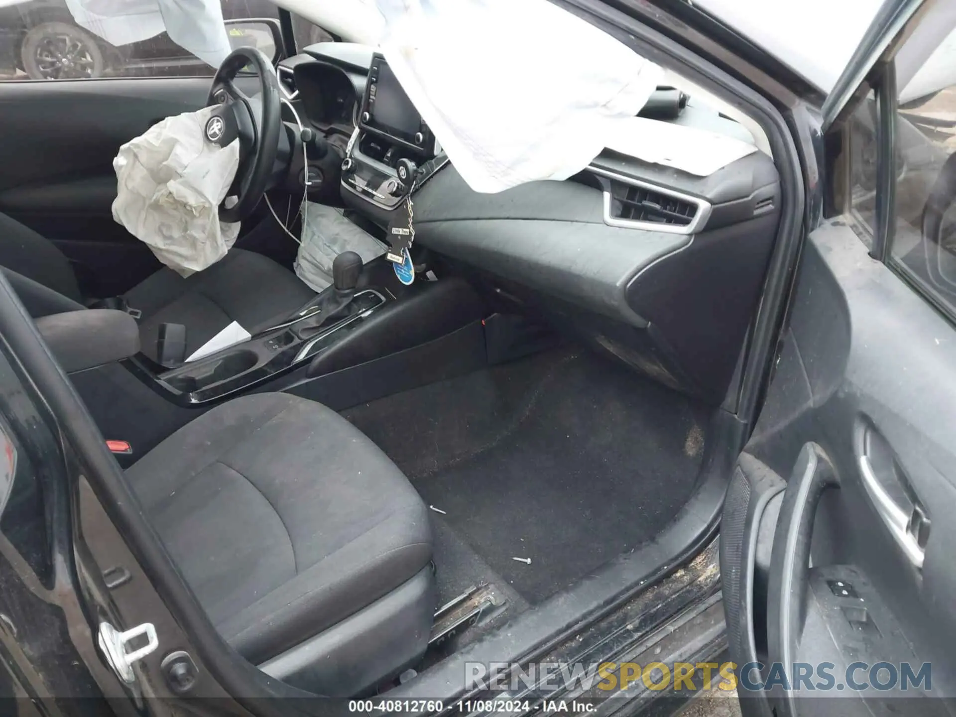 5 Photograph of a damaged car 5YFEPRAE0LP039830 TOYOTA COROLLA 2020