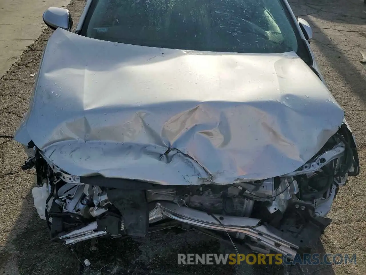 11 Photograph of a damaged car 5YFEPRAE0LP041318 TOYOTA COROLLA 2020