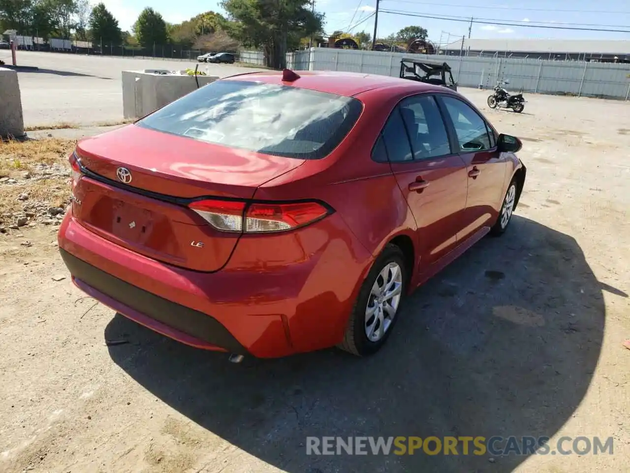 4 Photograph of a damaged car 5YFEPRAE0LP043036 TOYOTA COROLLA 2020