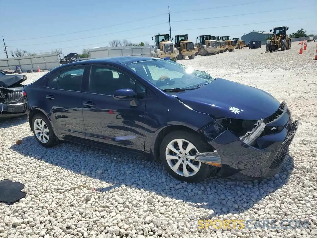 4 Photograph of a damaged car 5YFEPRAE0LP050696 TOYOTA COROLLA 2020