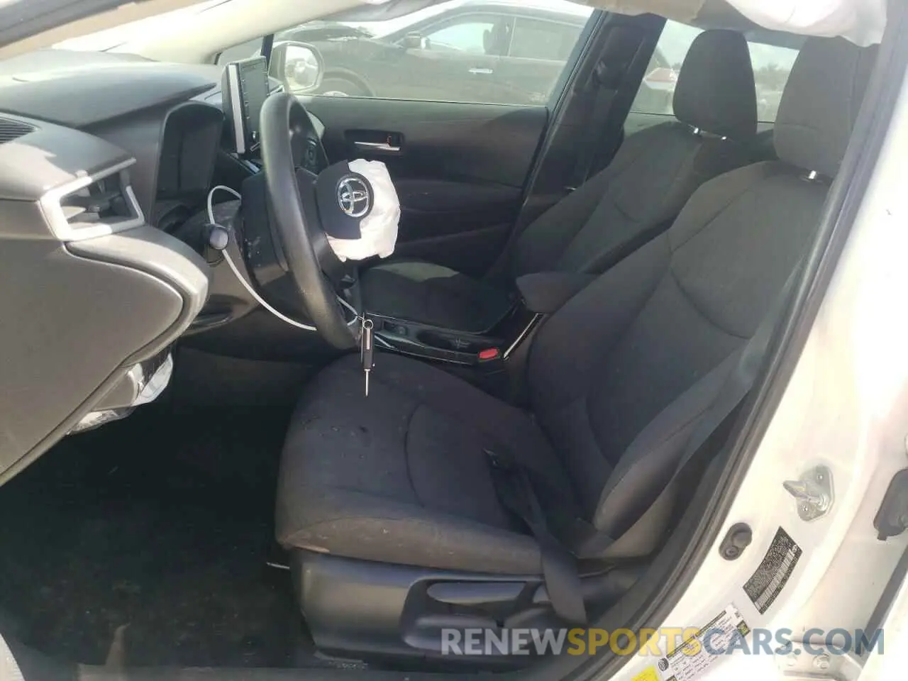 7 Photograph of a damaged car 5YFEPRAE0LP052173 TOYOTA COROLLA 2020