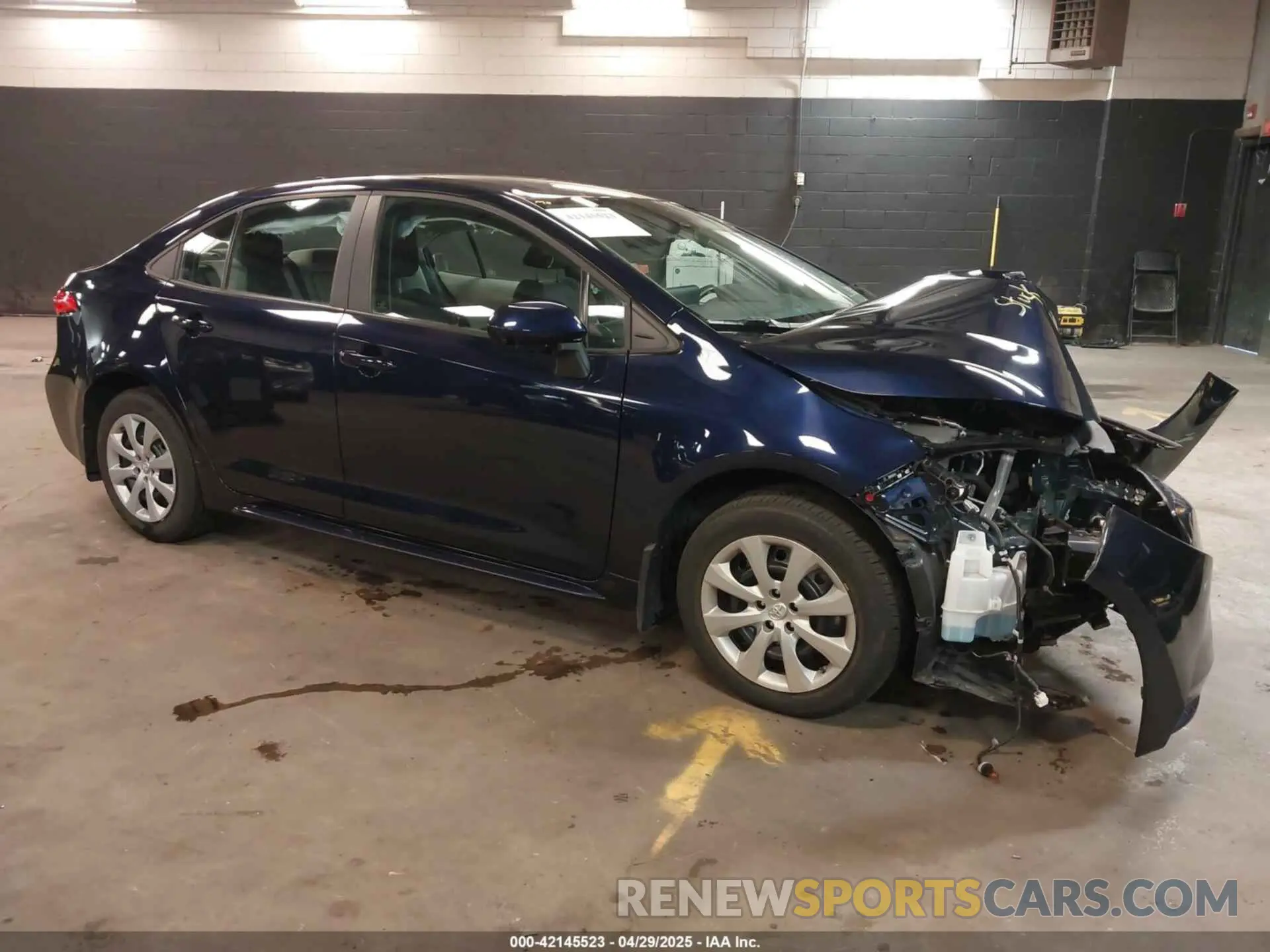 1 Photograph of a damaged car 5YFEPRAE0LP055851 TOYOTA COROLLA 2020