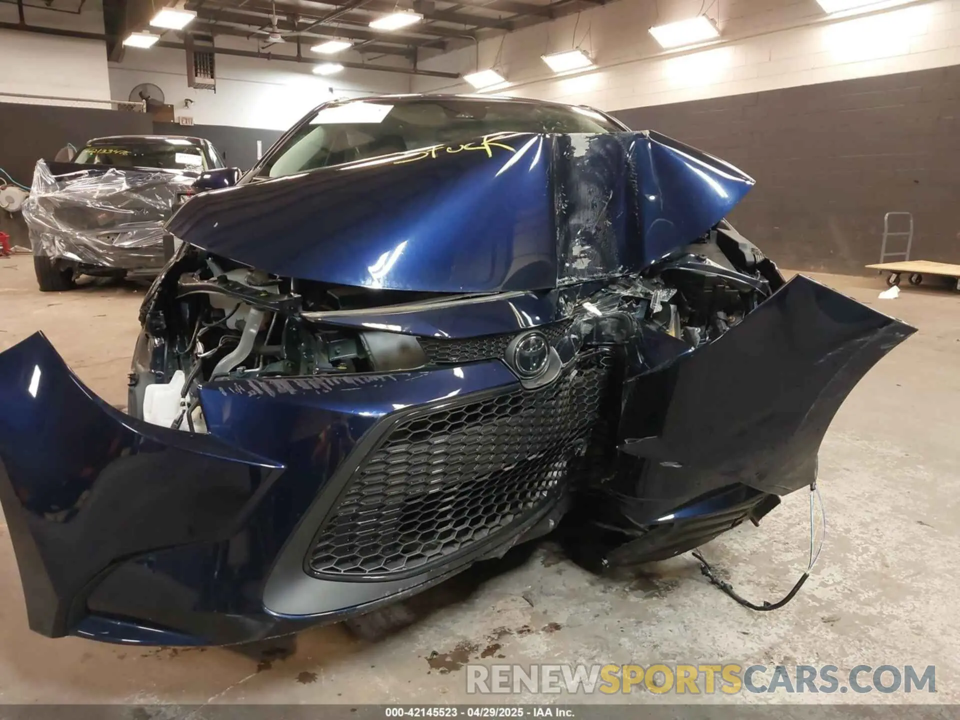 6 Photograph of a damaged car 5YFEPRAE0LP055851 TOYOTA COROLLA 2020