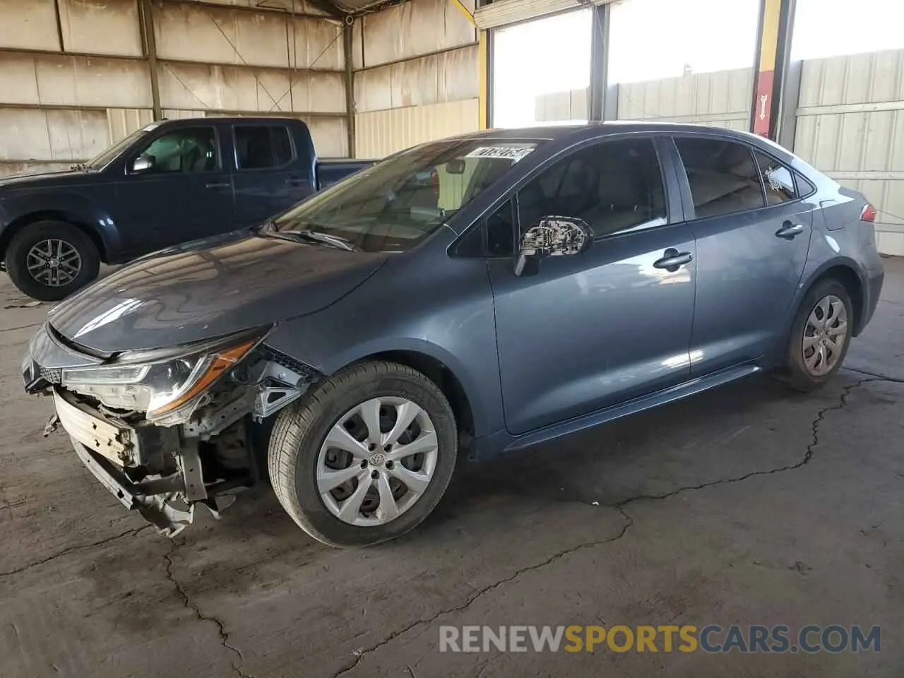 1 Photograph of a damaged car 5YFEPRAE0LP067739 TOYOTA COROLLA 2020