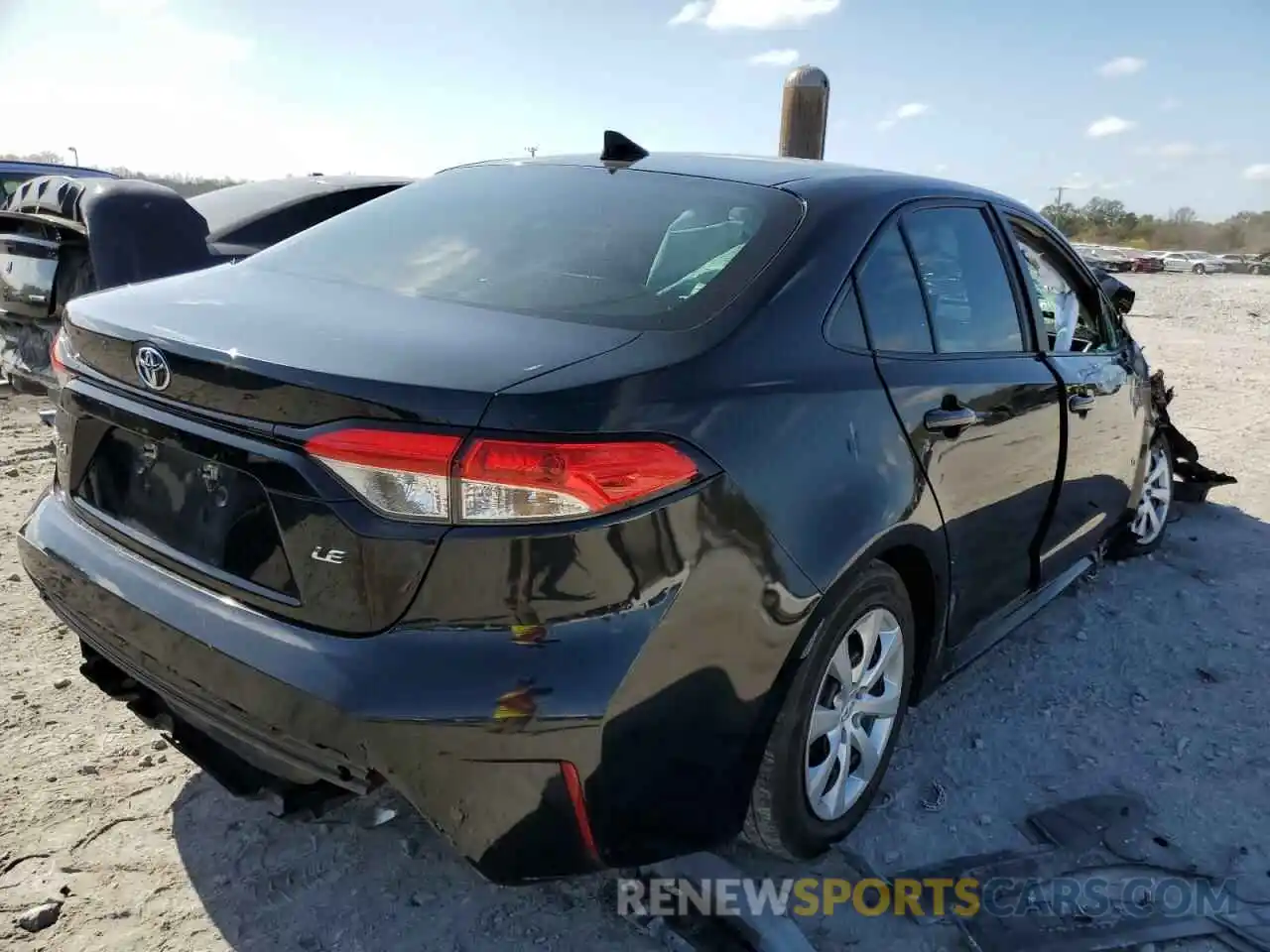 4 Photograph of a damaged car 5YFEPRAE0LP071192 TOYOTA COROLLA 2020