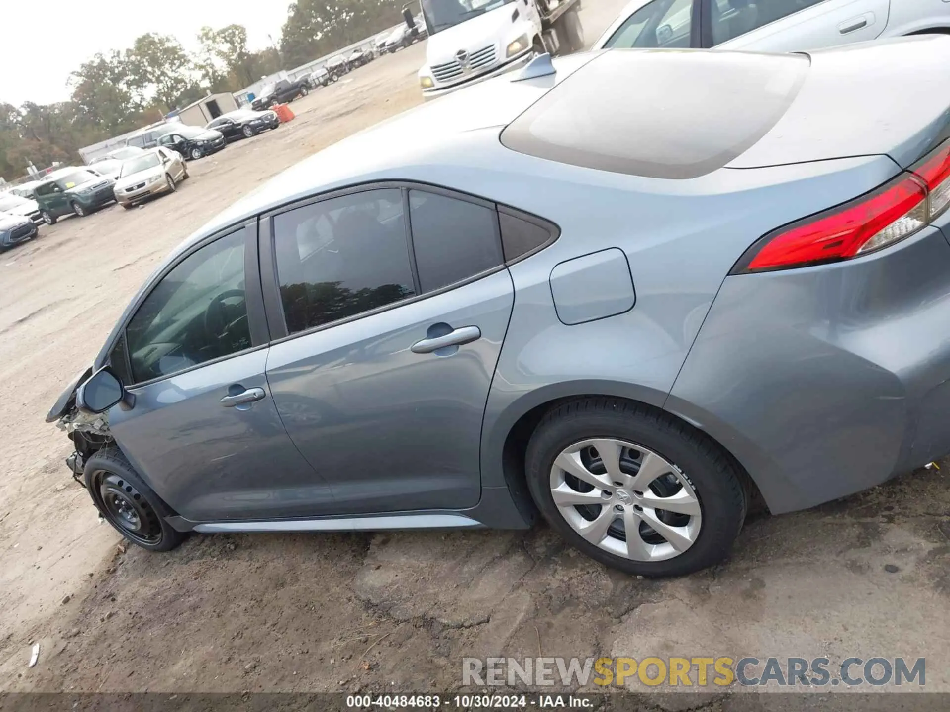 15 Photograph of a damaged car 5YFEPRAE0LP073024 TOYOTA COROLLA 2020