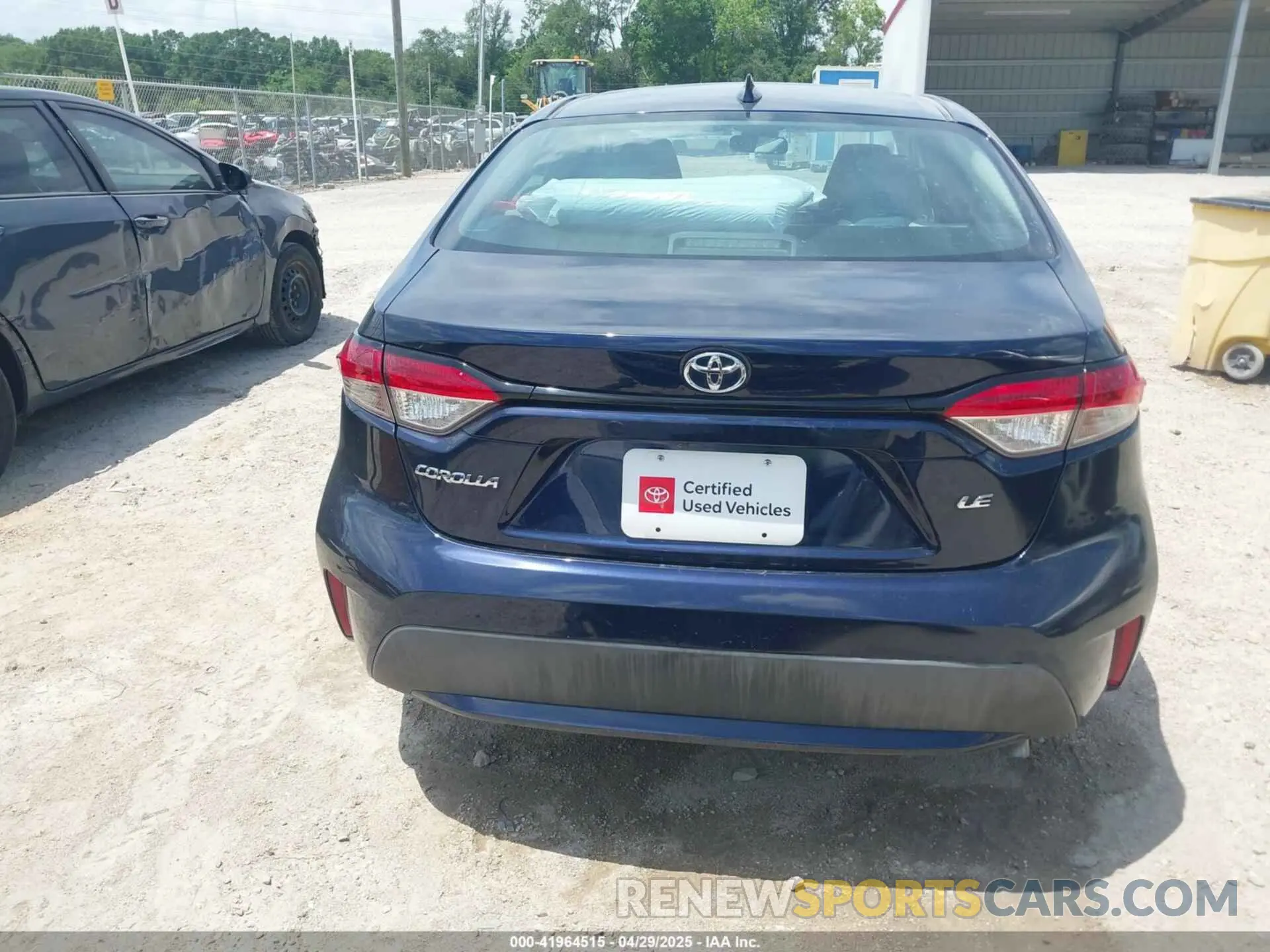 16 Photograph of a damaged car 5YFEPRAE0LP073119 TOYOTA COROLLA 2020