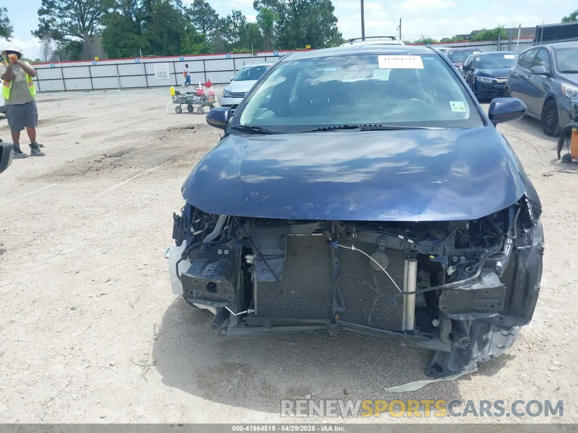 6 Photograph of a damaged car 5YFEPRAE0LP073119 TOYOTA COROLLA 2020