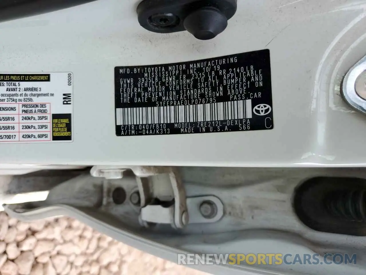 14 Photograph of a damaged car 5YFEPRAE0LP076795 TOYOTA COROLLA 2020