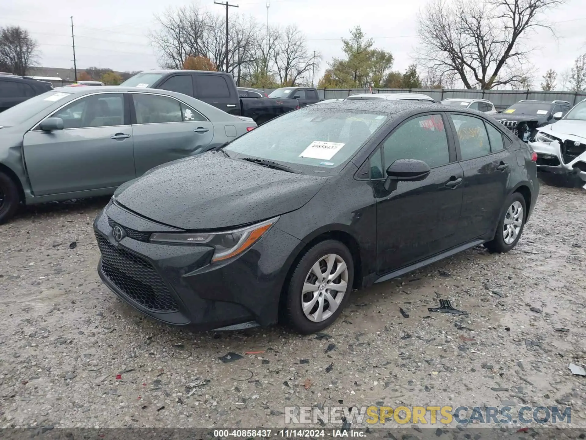 2 Photograph of a damaged car 5YFEPRAE0LP077137 TOYOTA COROLLA 2020
