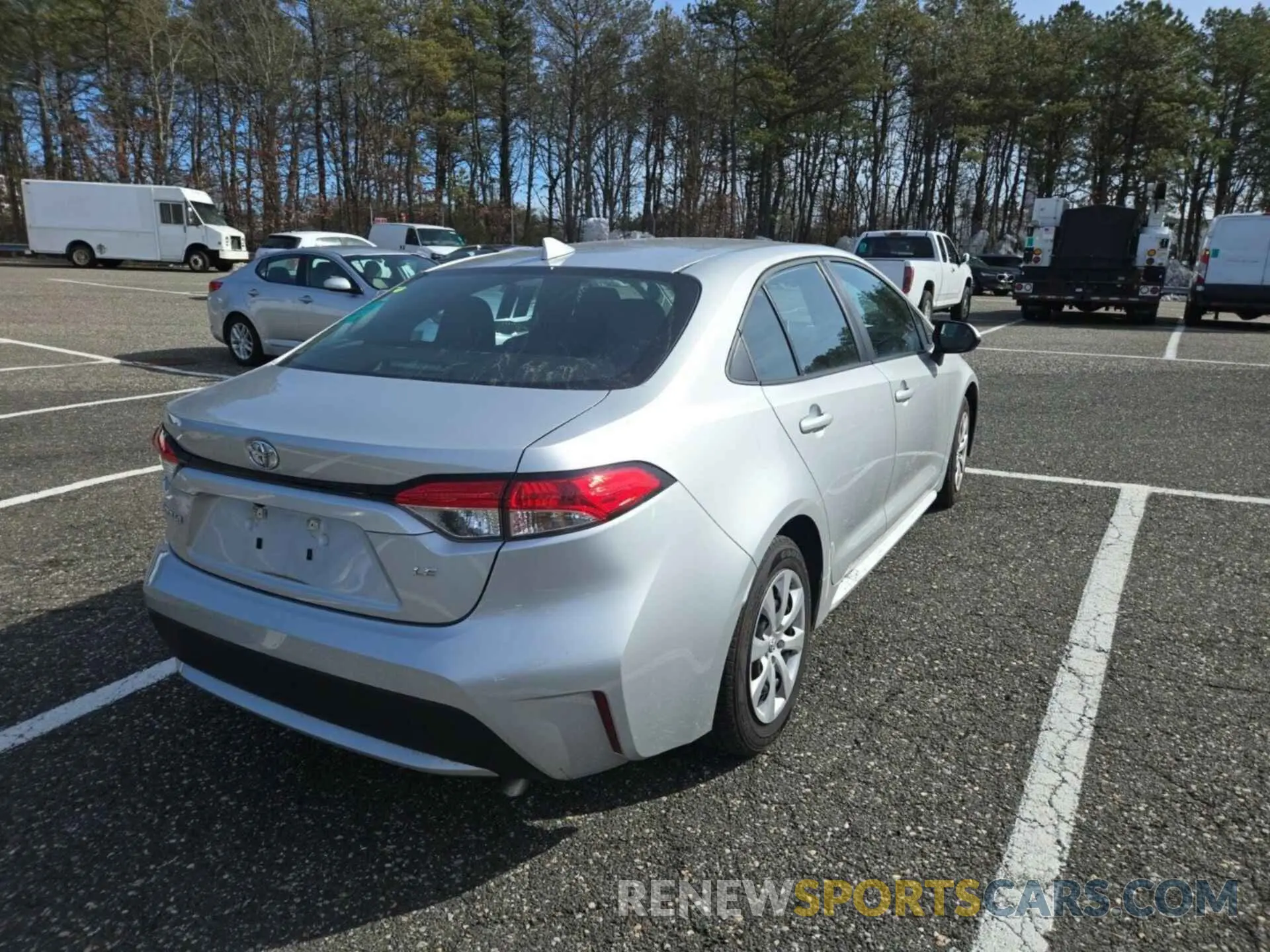 24 Photograph of a damaged car 5YFEPRAE0LP083231 TOYOTA COROLLA 2020