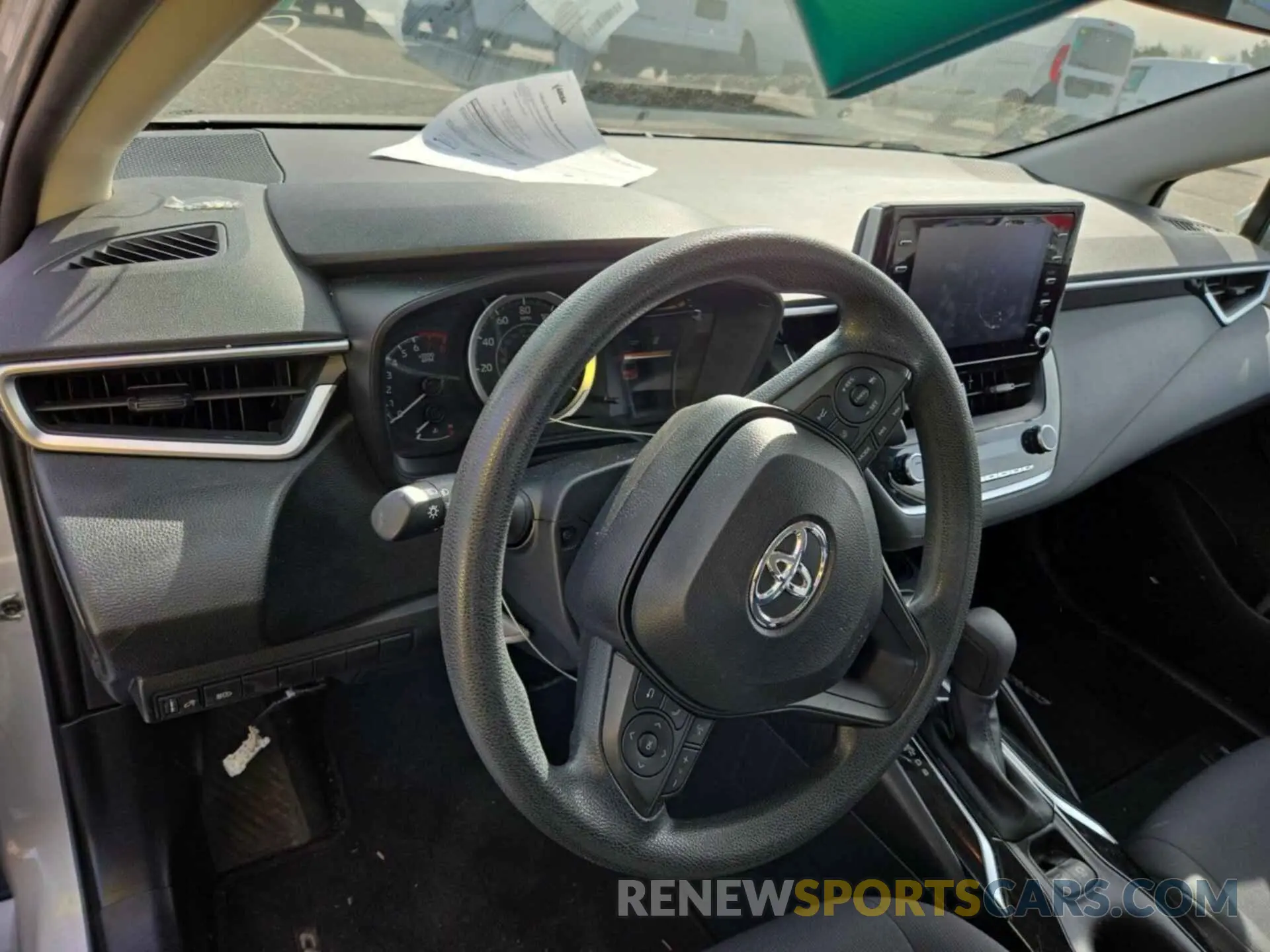 9 Photograph of a damaged car 5YFEPRAE0LP083231 TOYOTA COROLLA 2020