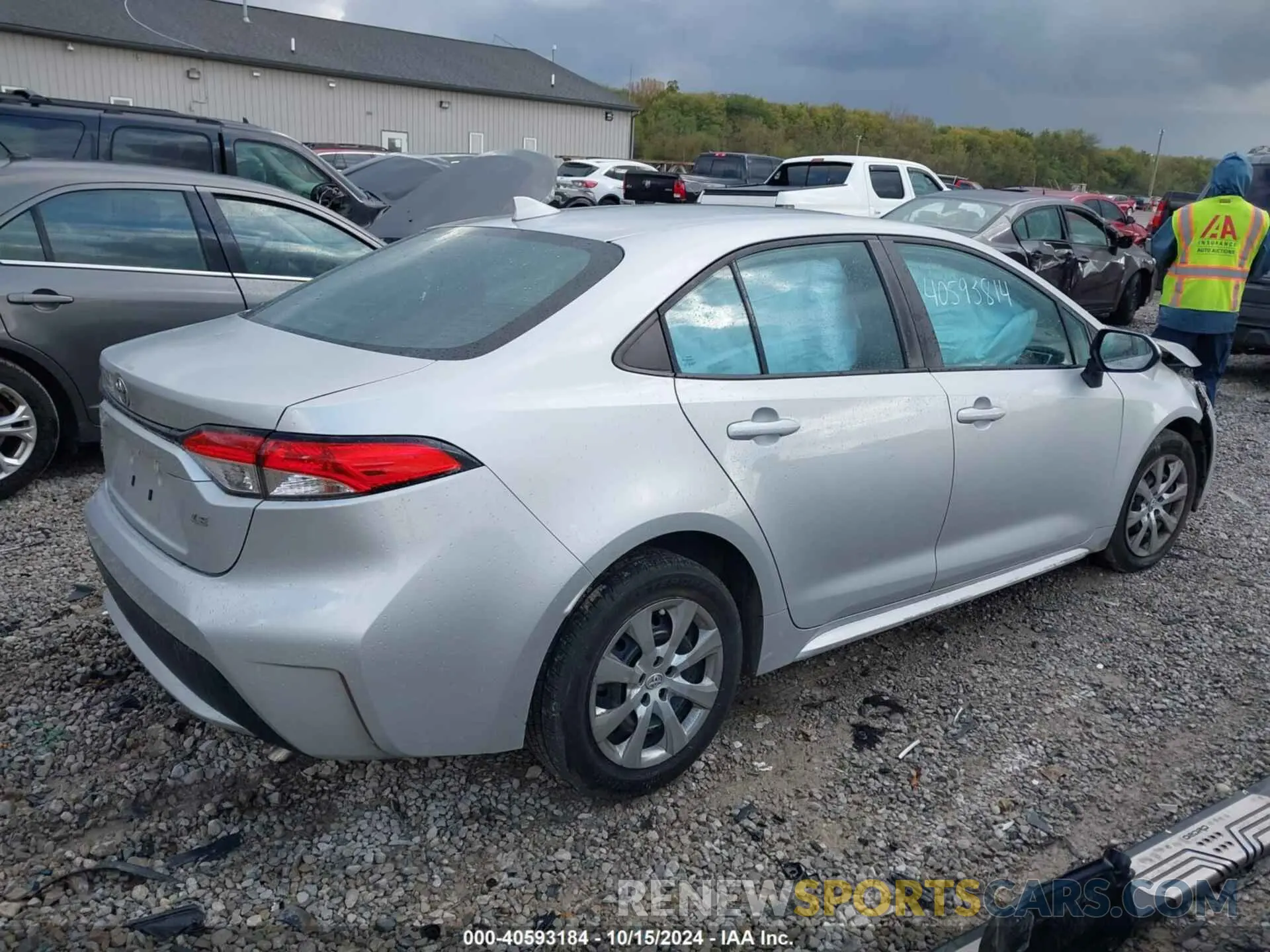 4 Photograph of a damaged car 5YFEPRAE0LP083410 TOYOTA COROLLA 2020