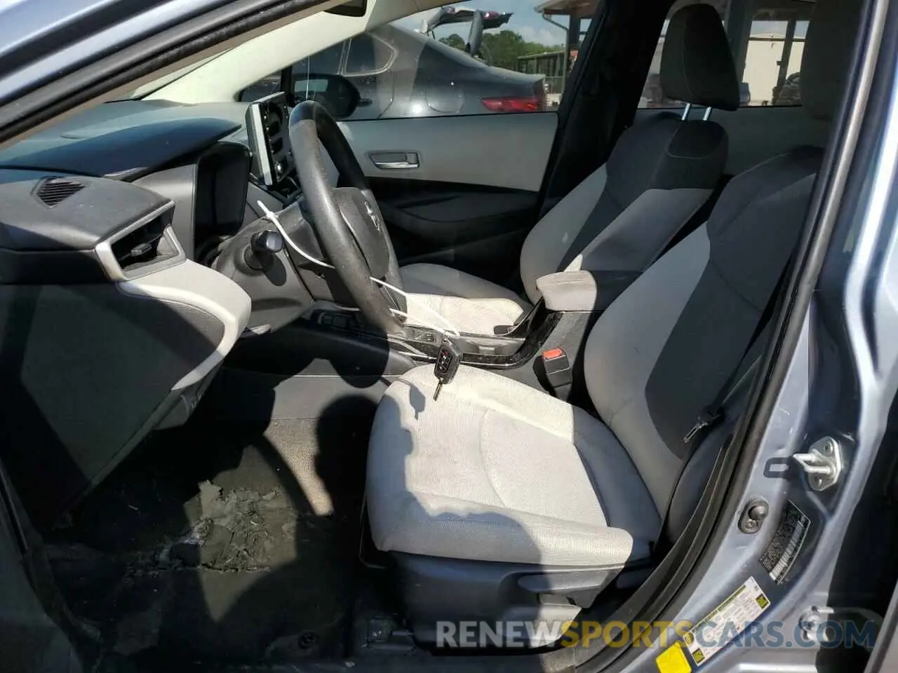 7 Photograph of a damaged car 5YFEPRAE0LP086162 TOYOTA COROLLA 2020