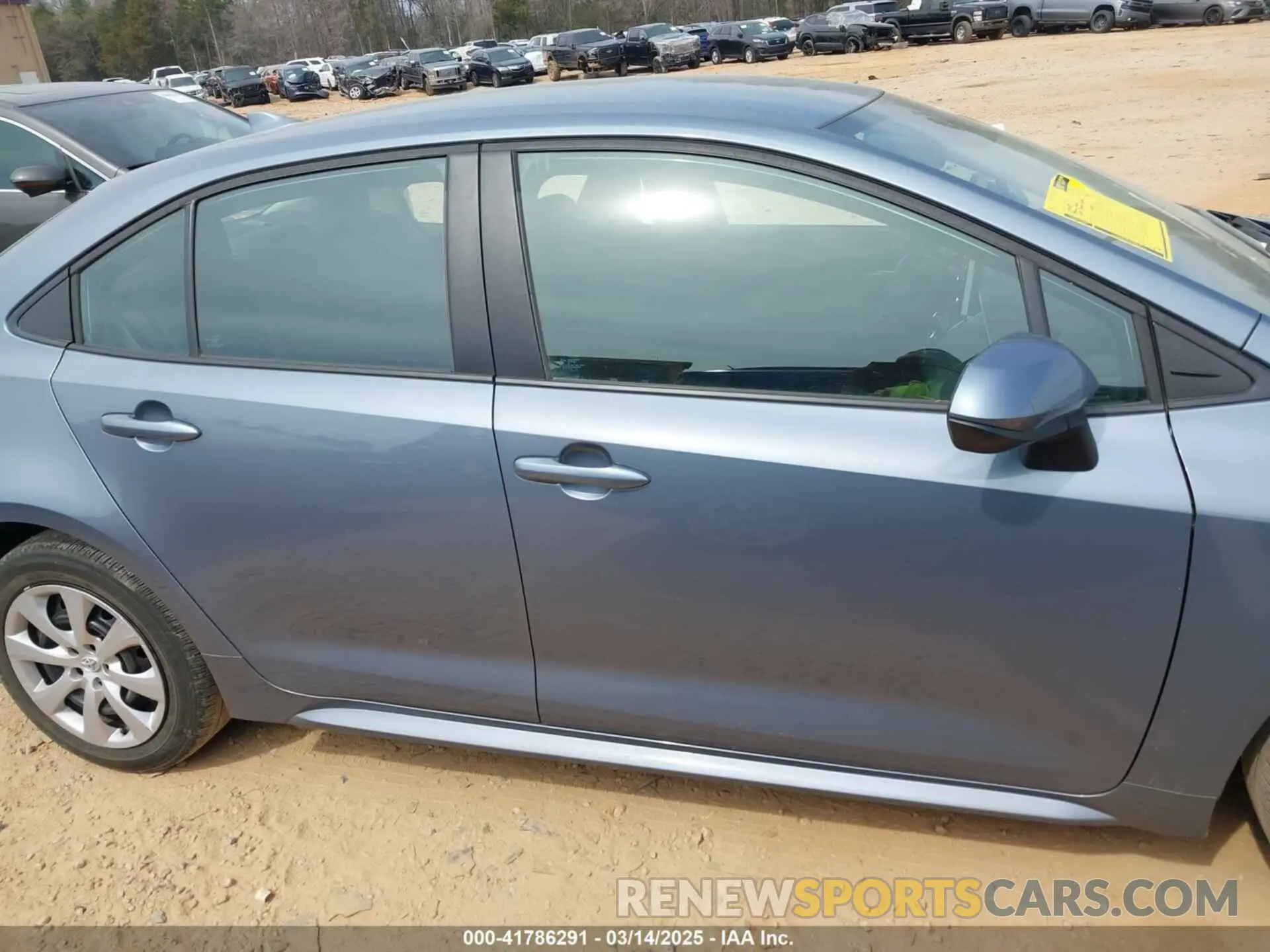 13 Photograph of a damaged car 5YFEPRAE0LP087974 TOYOTA COROLLA 2020
