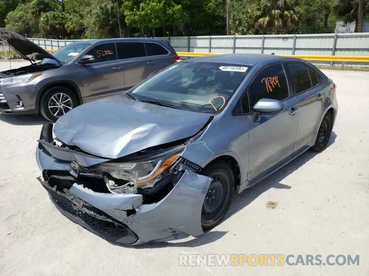 2 Photograph of a damaged car 5YFEPRAE0LP090664 TOYOTA COROLLA 2020