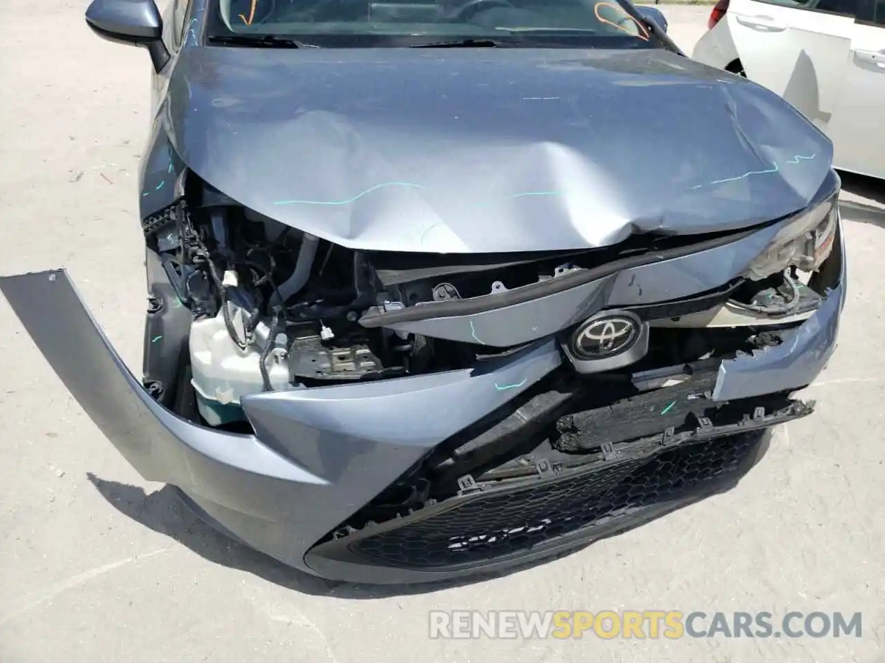 9 Photograph of a damaged car 5YFEPRAE0LP090664 TOYOTA COROLLA 2020