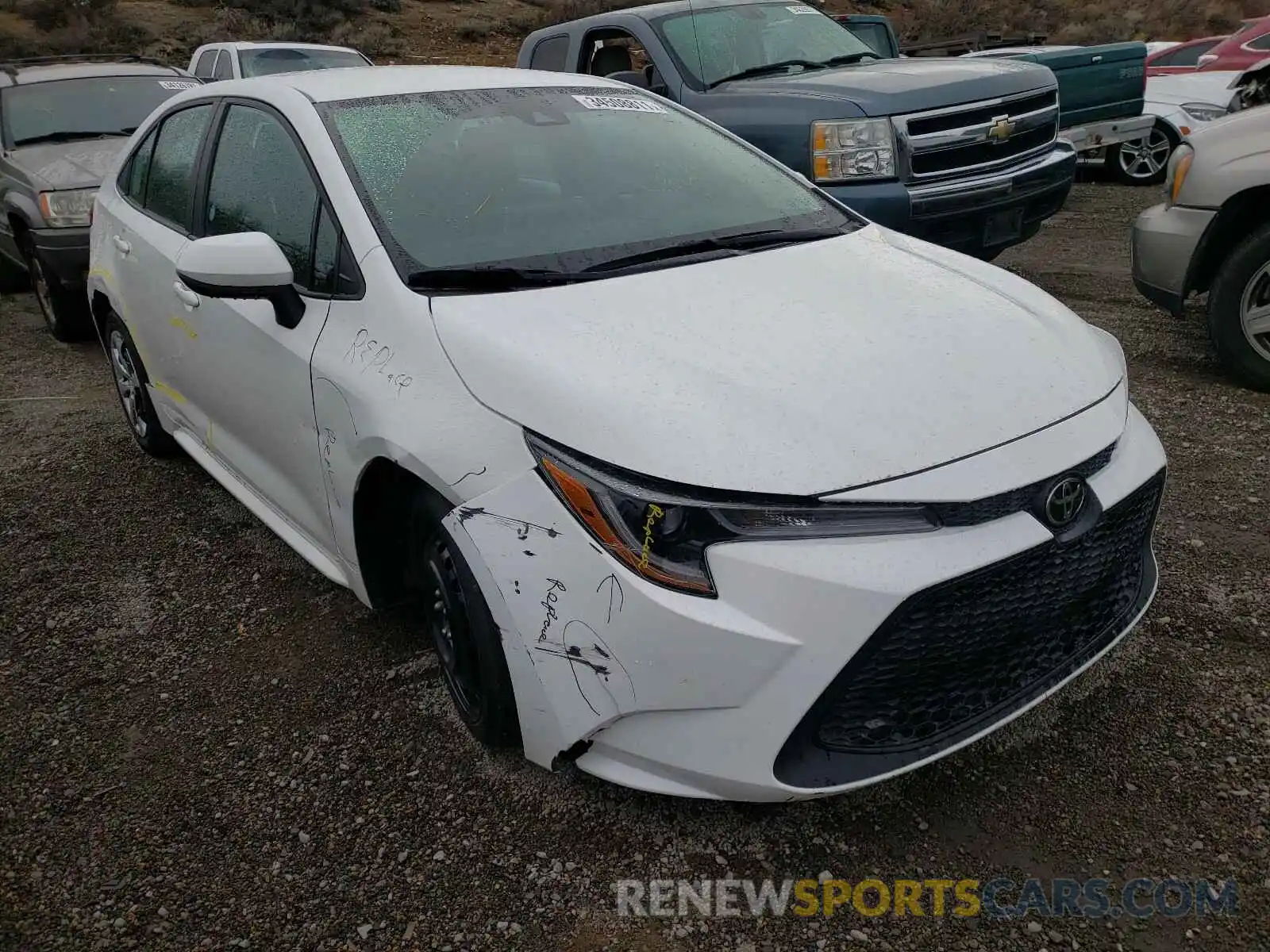 1 Photograph of a damaged car 5YFEPRAE0LP098876 TOYOTA COROLLA 2020